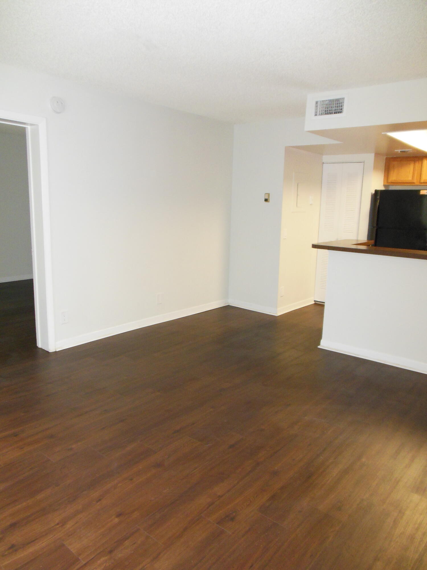 700 Executive Center Drive 25 Property Photo 6