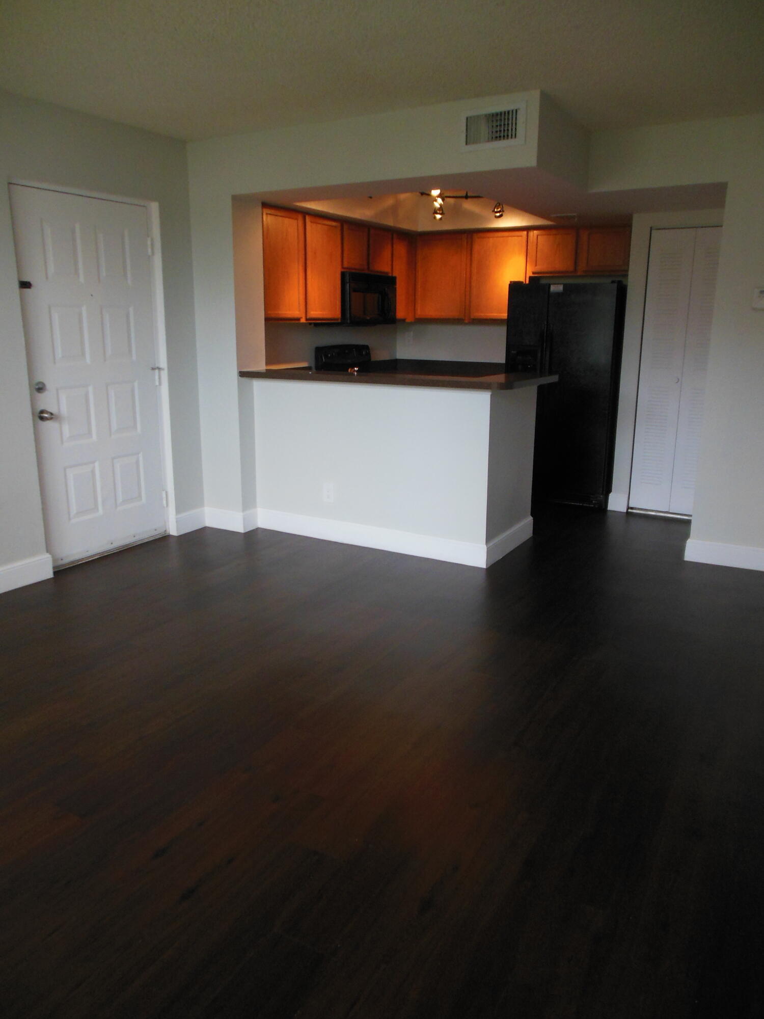 700 Executive Center Drive 25 Property Photo 7