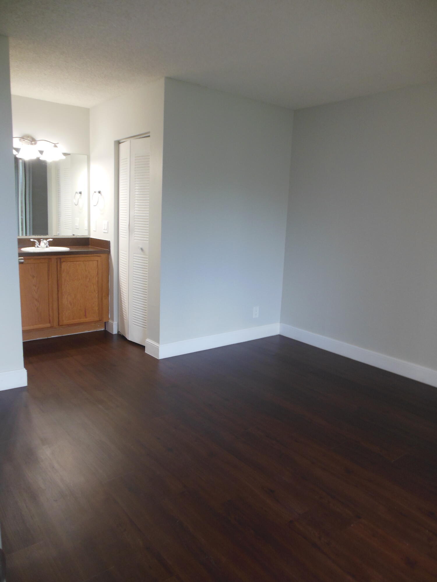 700 Executive Center Drive 25 Property Photo 13