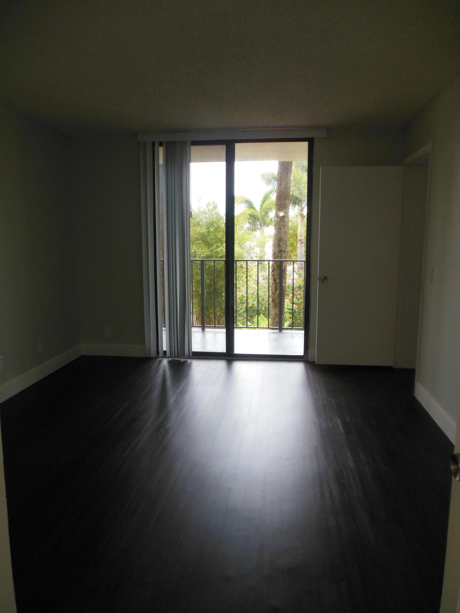 700 Executive Center Drive 25 Property Photo 14
