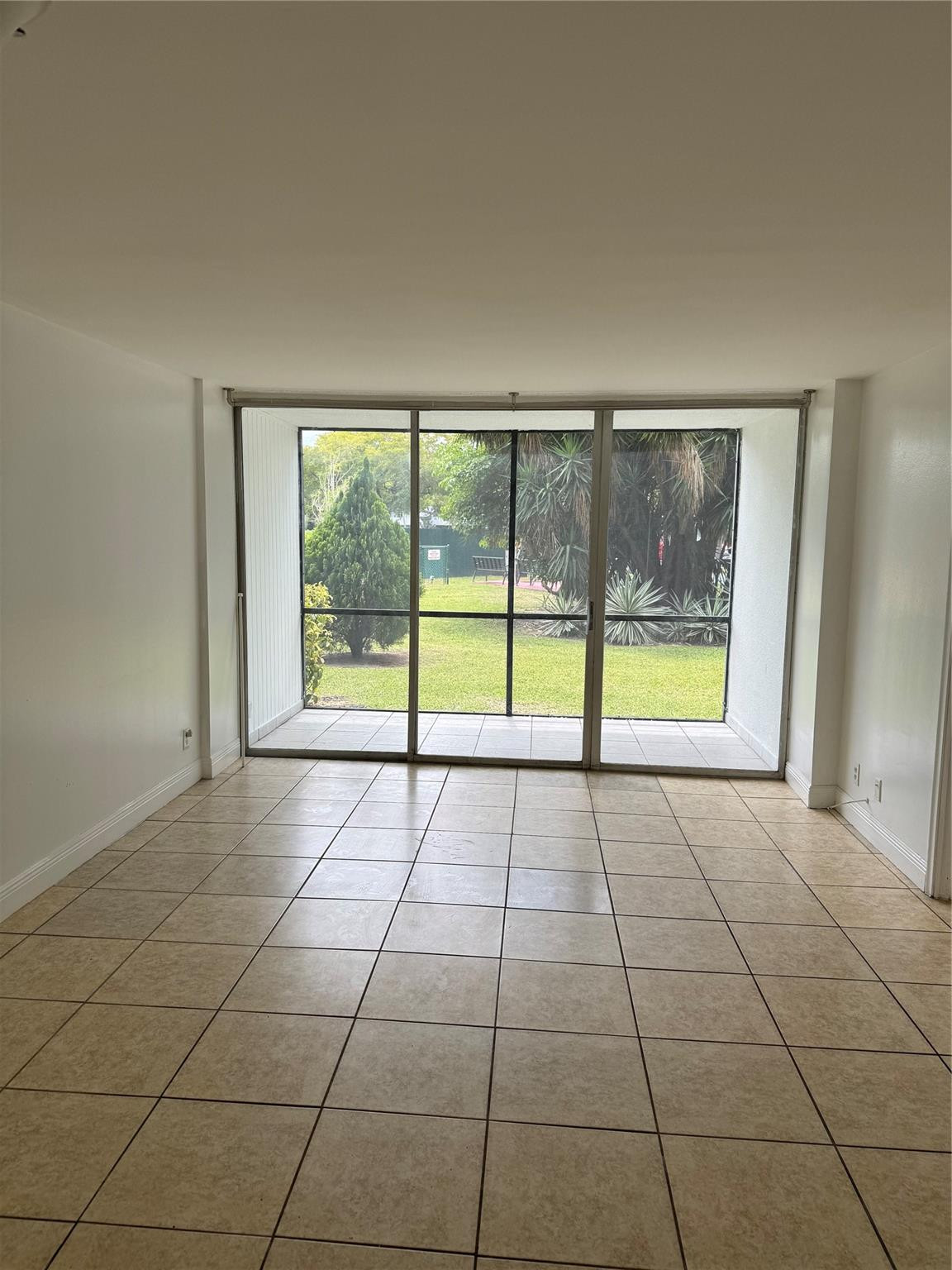 115 Royal Park Drive 1f Property Photo 6