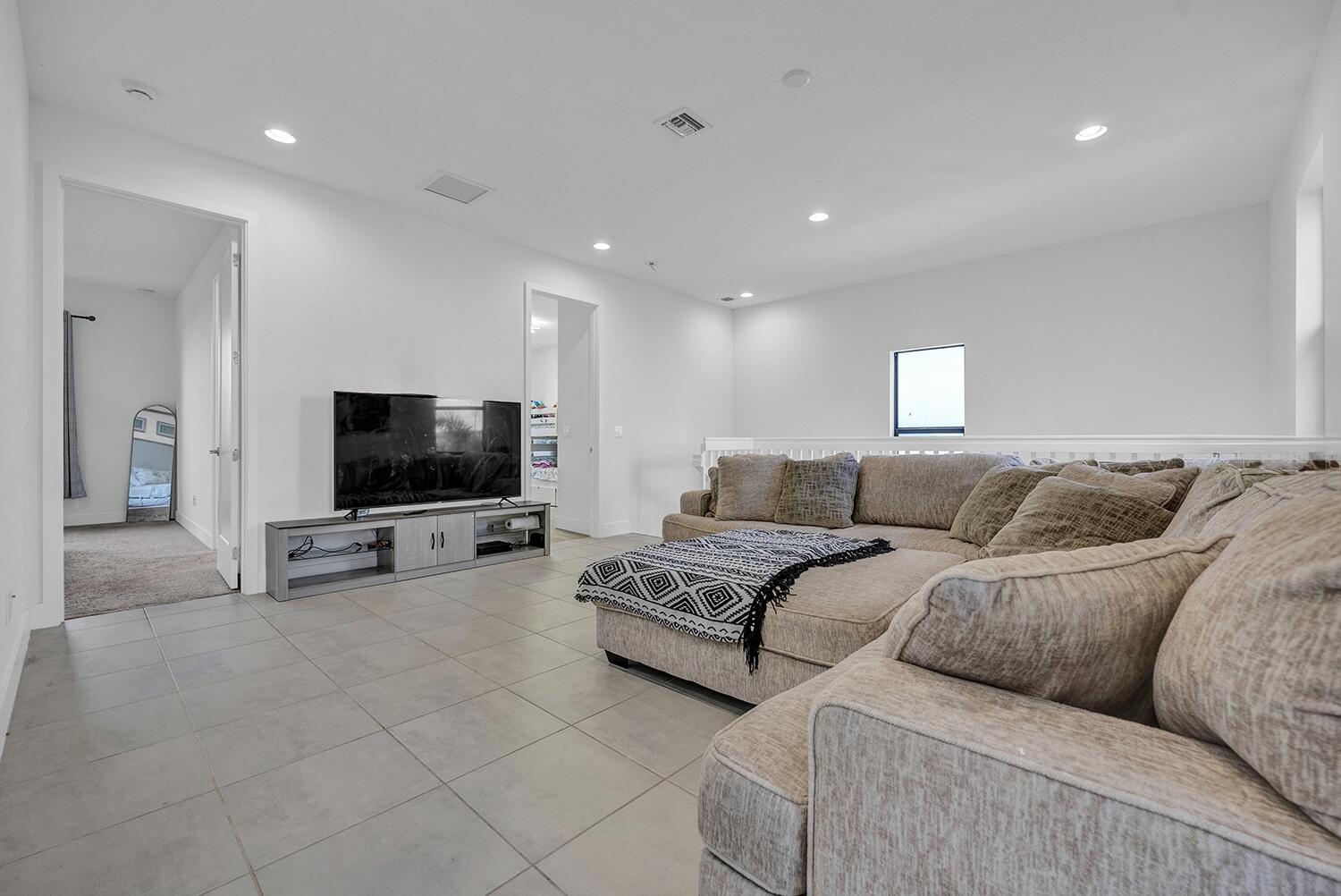 4979 Coquina Place Property Photo 14