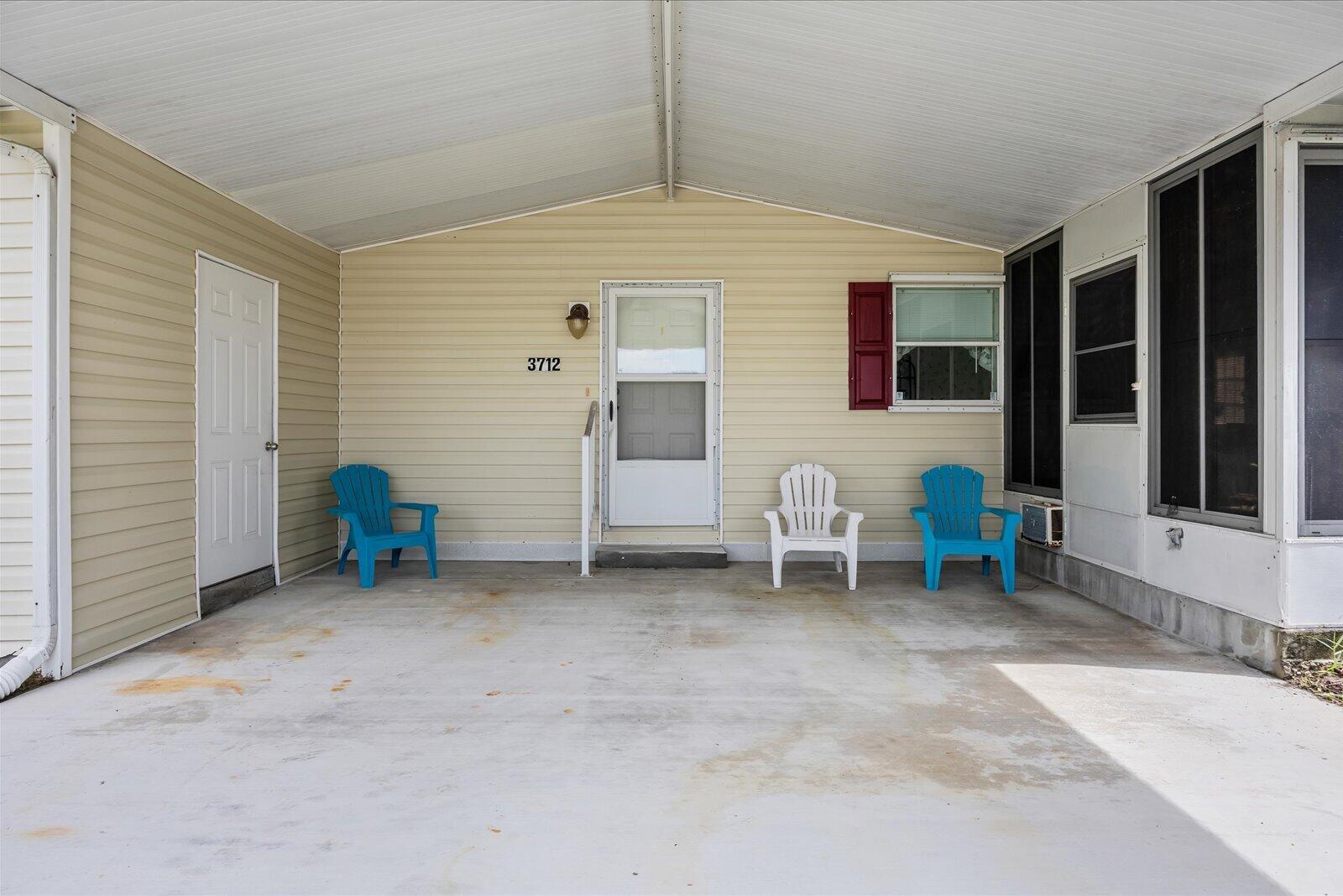 3712 Crabapple Drive Property Photo 3