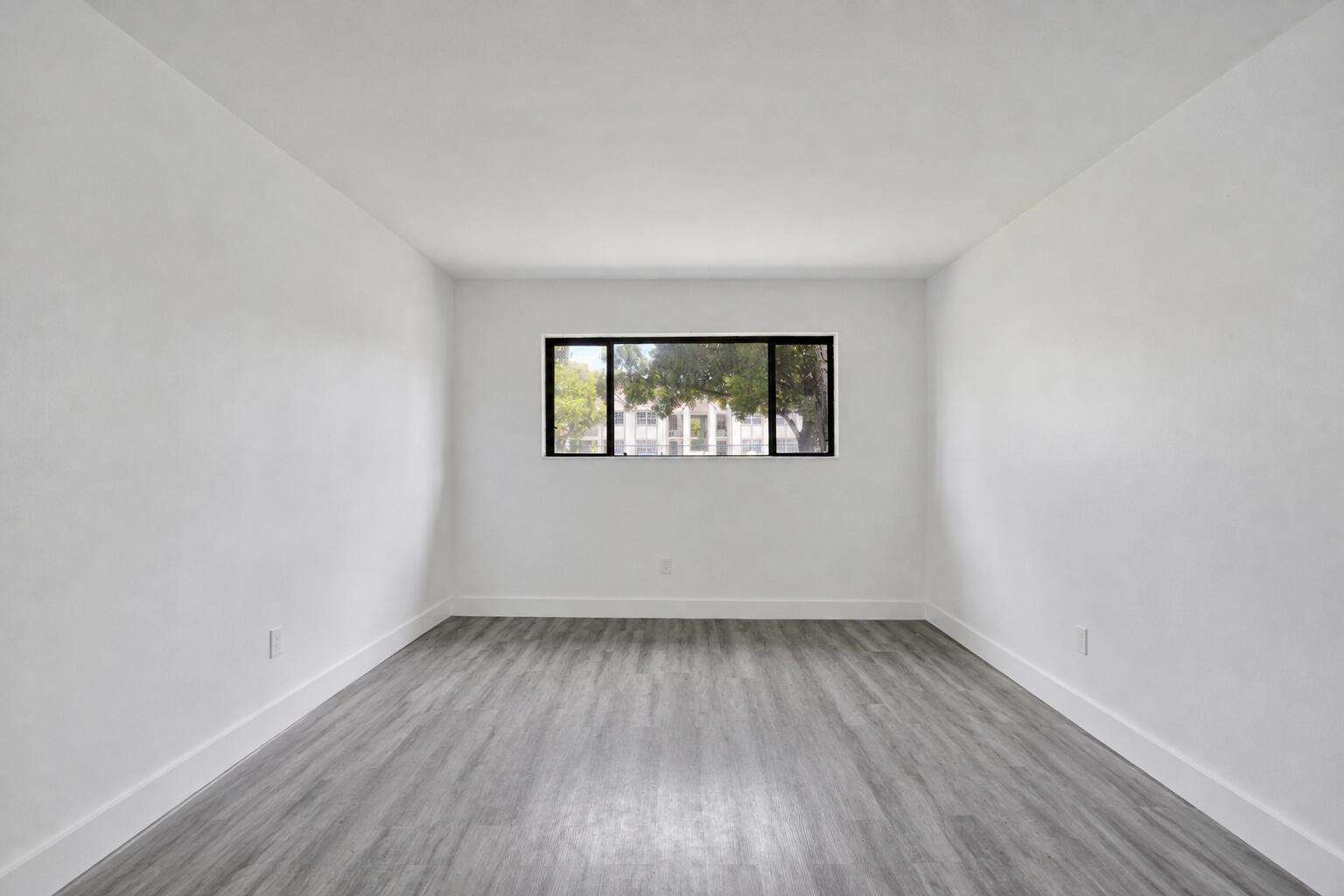545 Trace Circle 101 Property Photo 11
