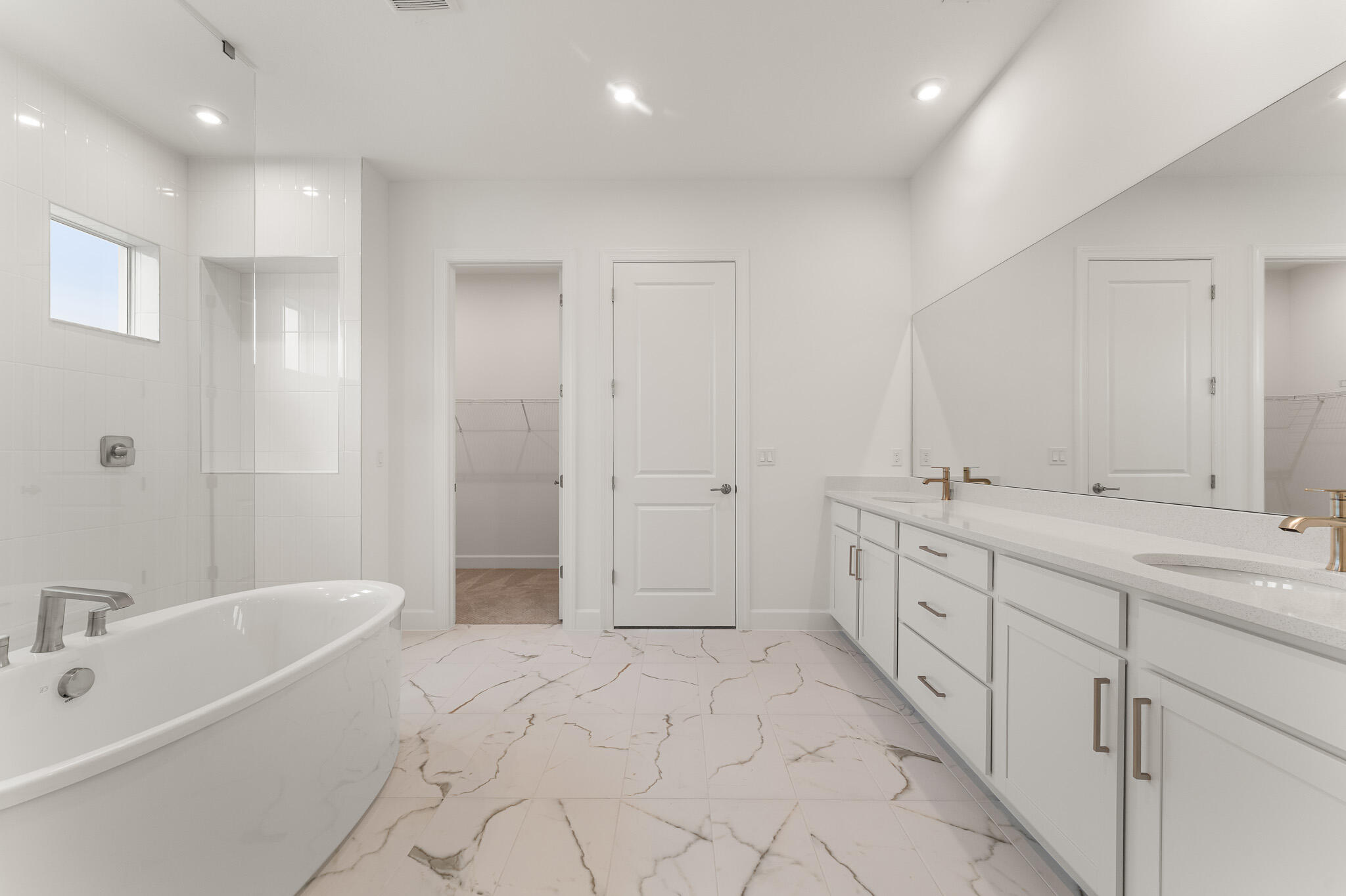10748 Sw Mistarva Place Property Photo 8