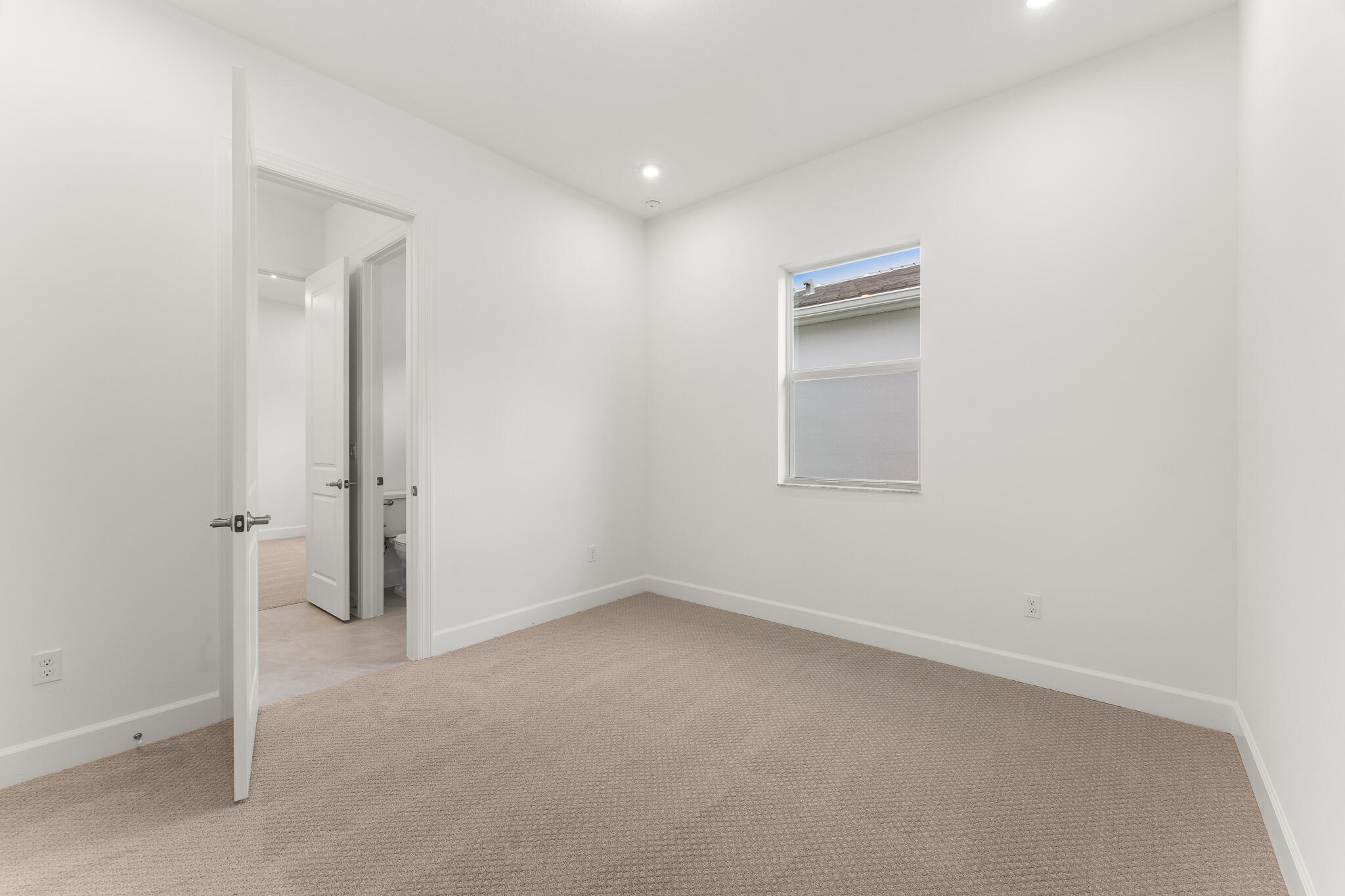 10748 Sw Mistarva Place Property Photo 16