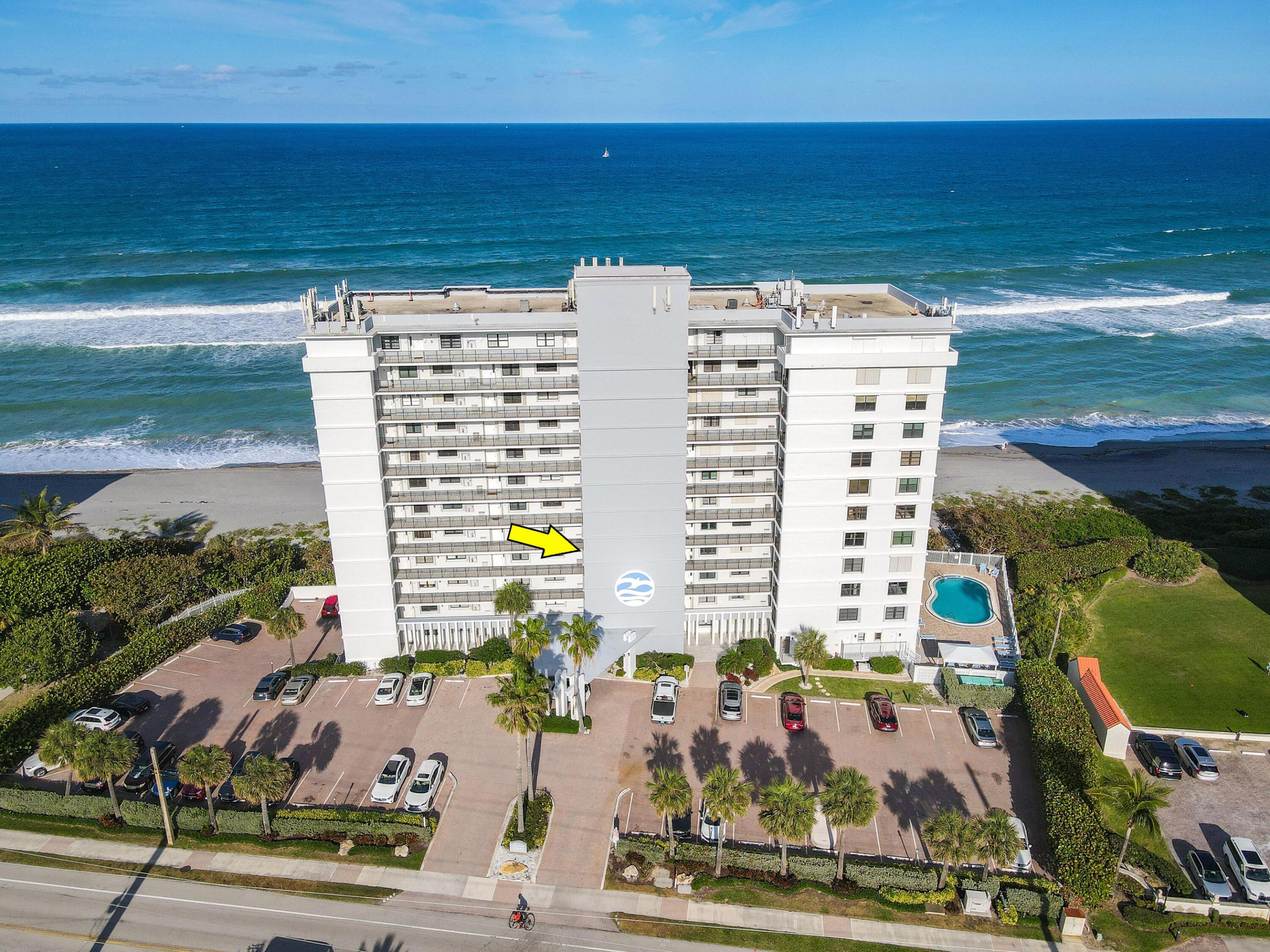 840 Ocean Drive 404 Property Photo 3