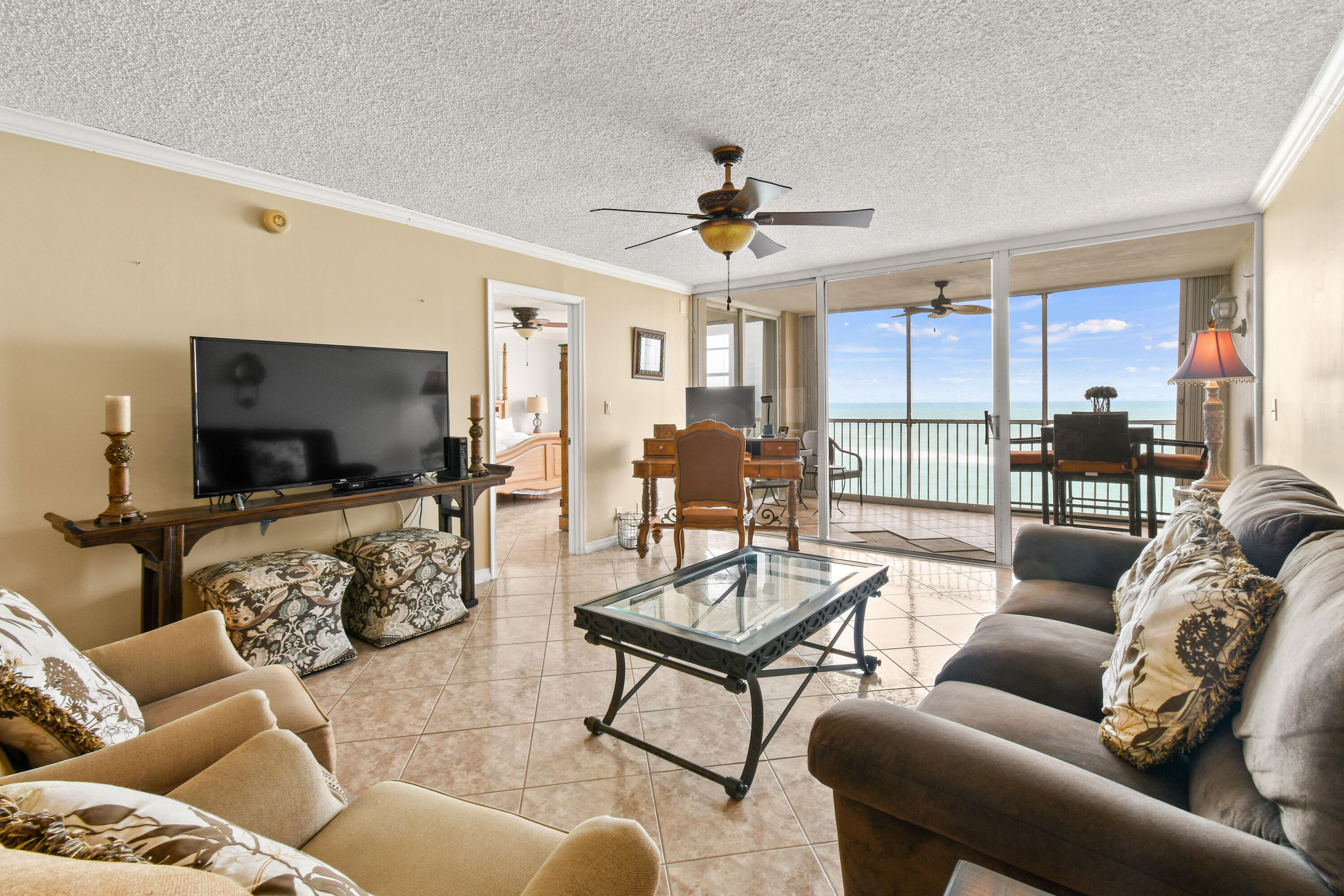 840 Ocean Drive 404 Property Photo 15