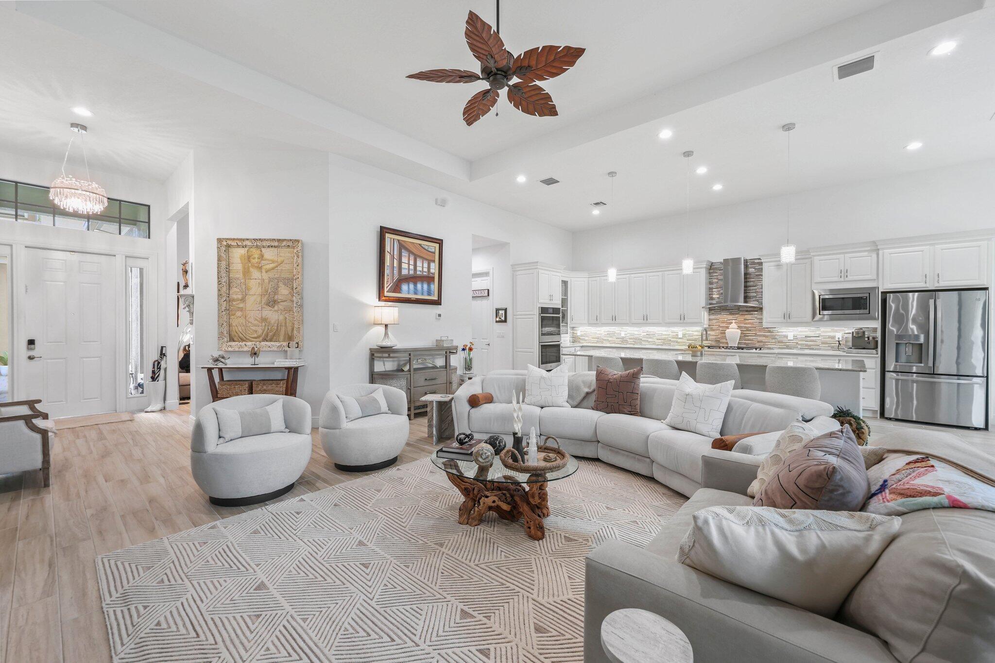 9368 Cantal Circle E Property Photo 15