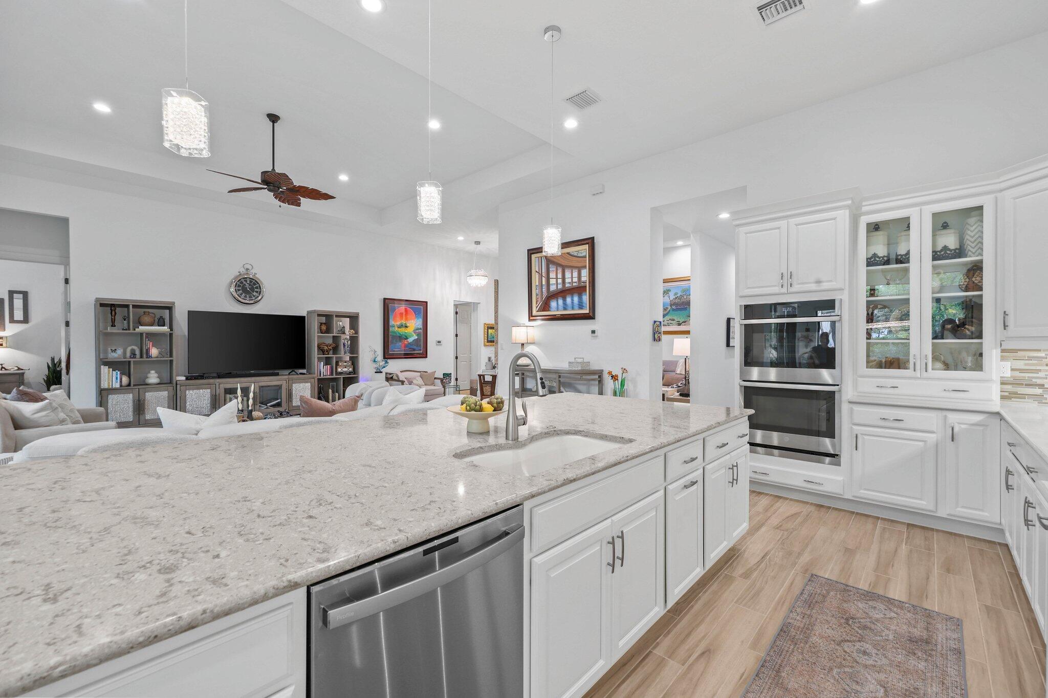 9368 Cantal Circle E Property Photo 16