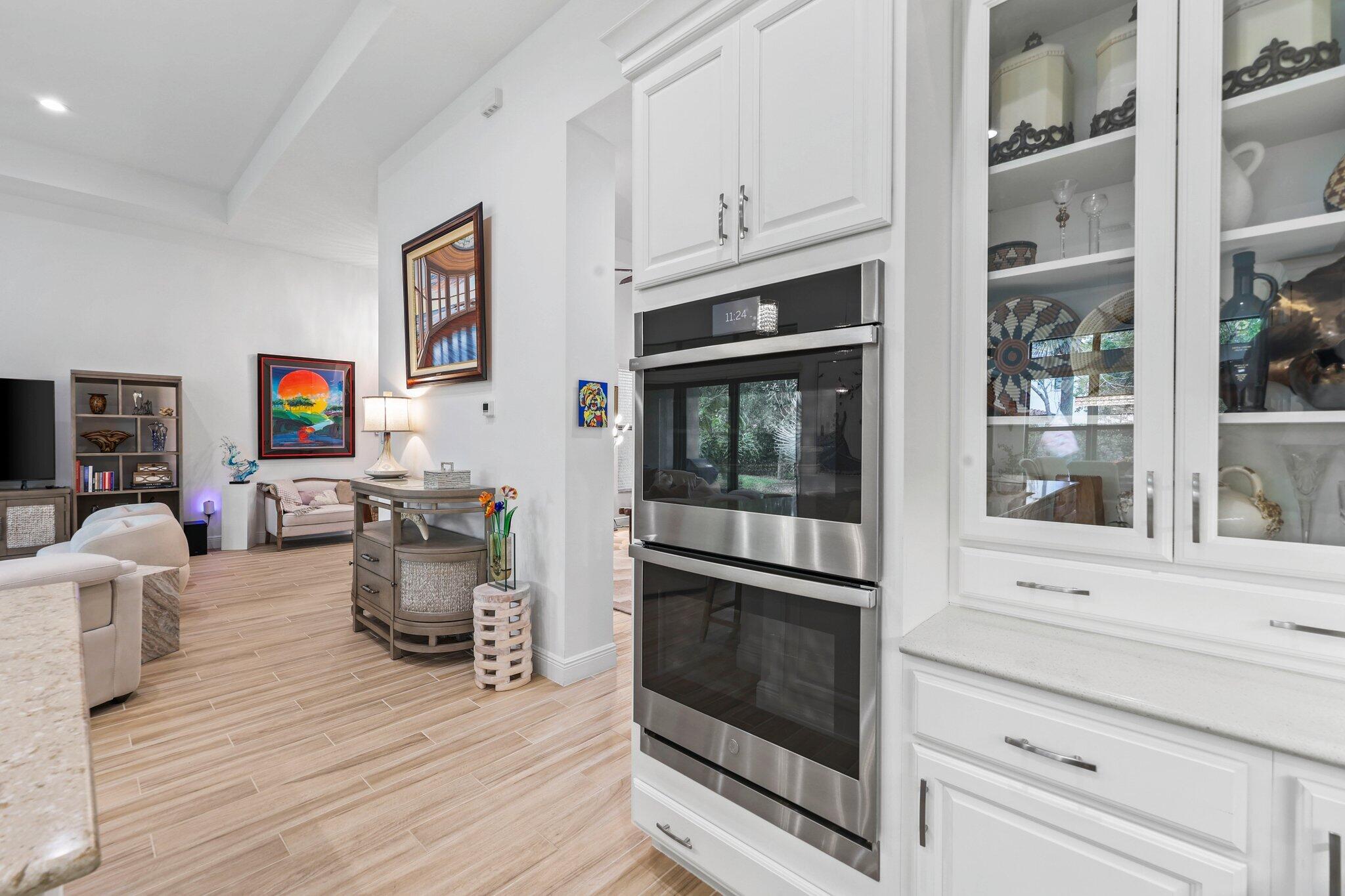 9368 Cantal Circle E Property Photo 19