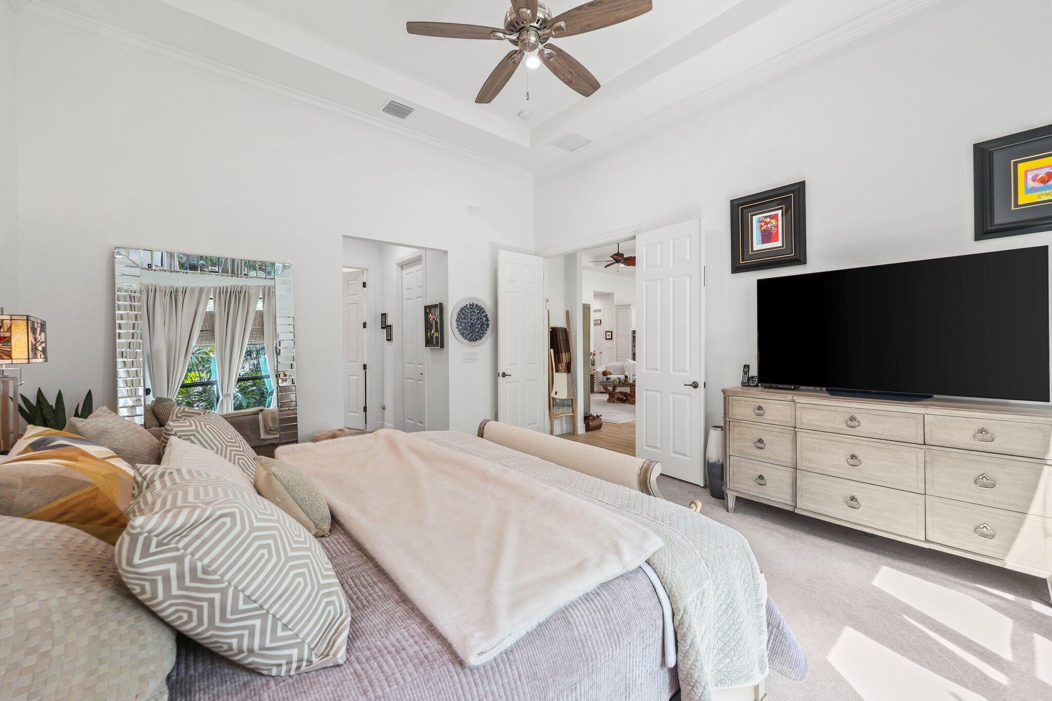 9368 Cantal Circle E Property Photo 24