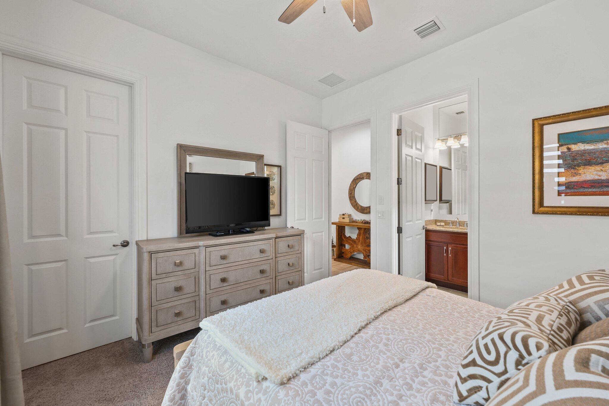 9368 Cantal Circle E Property Photo 31