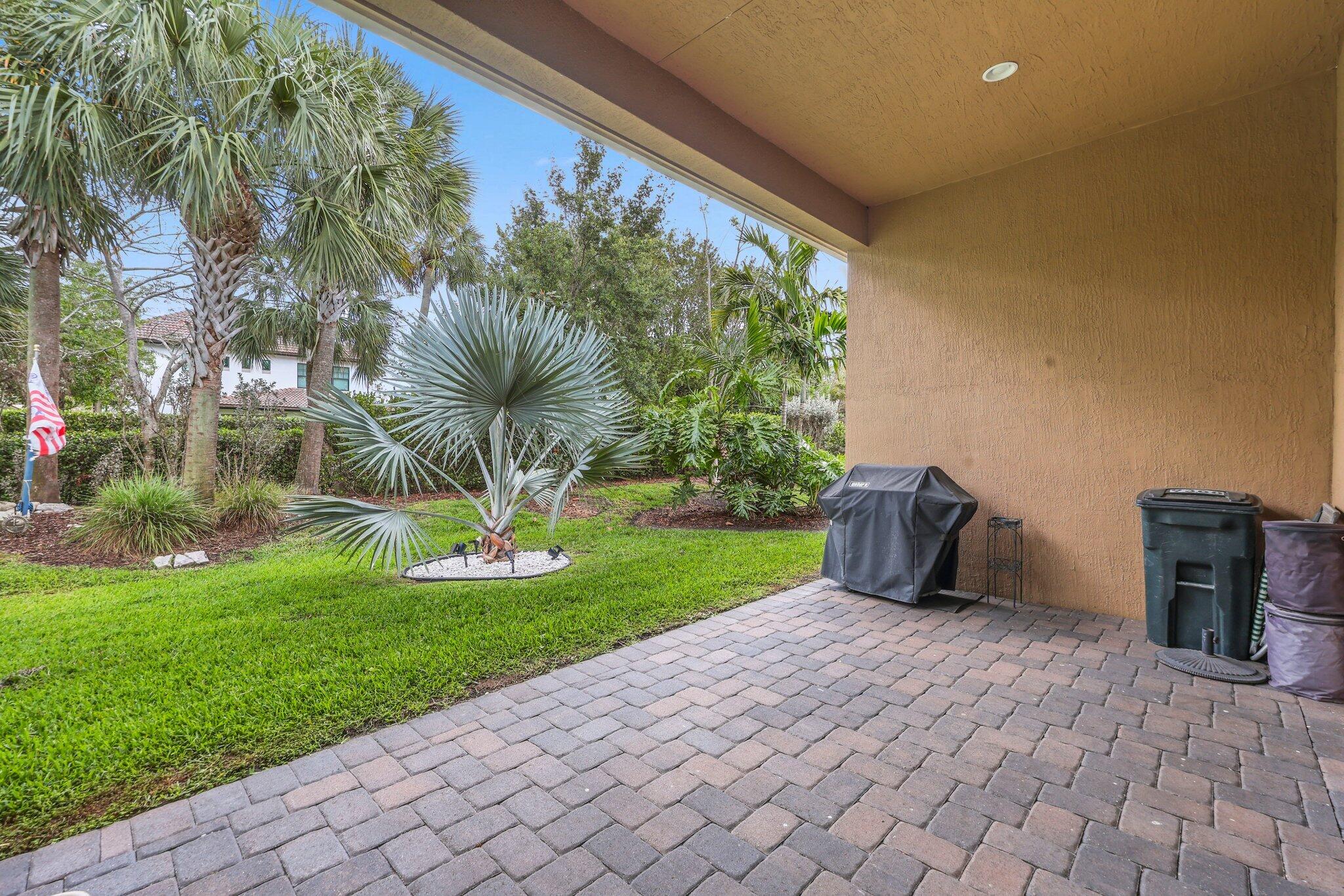 9368 Cantal Circle E Property Photo 49