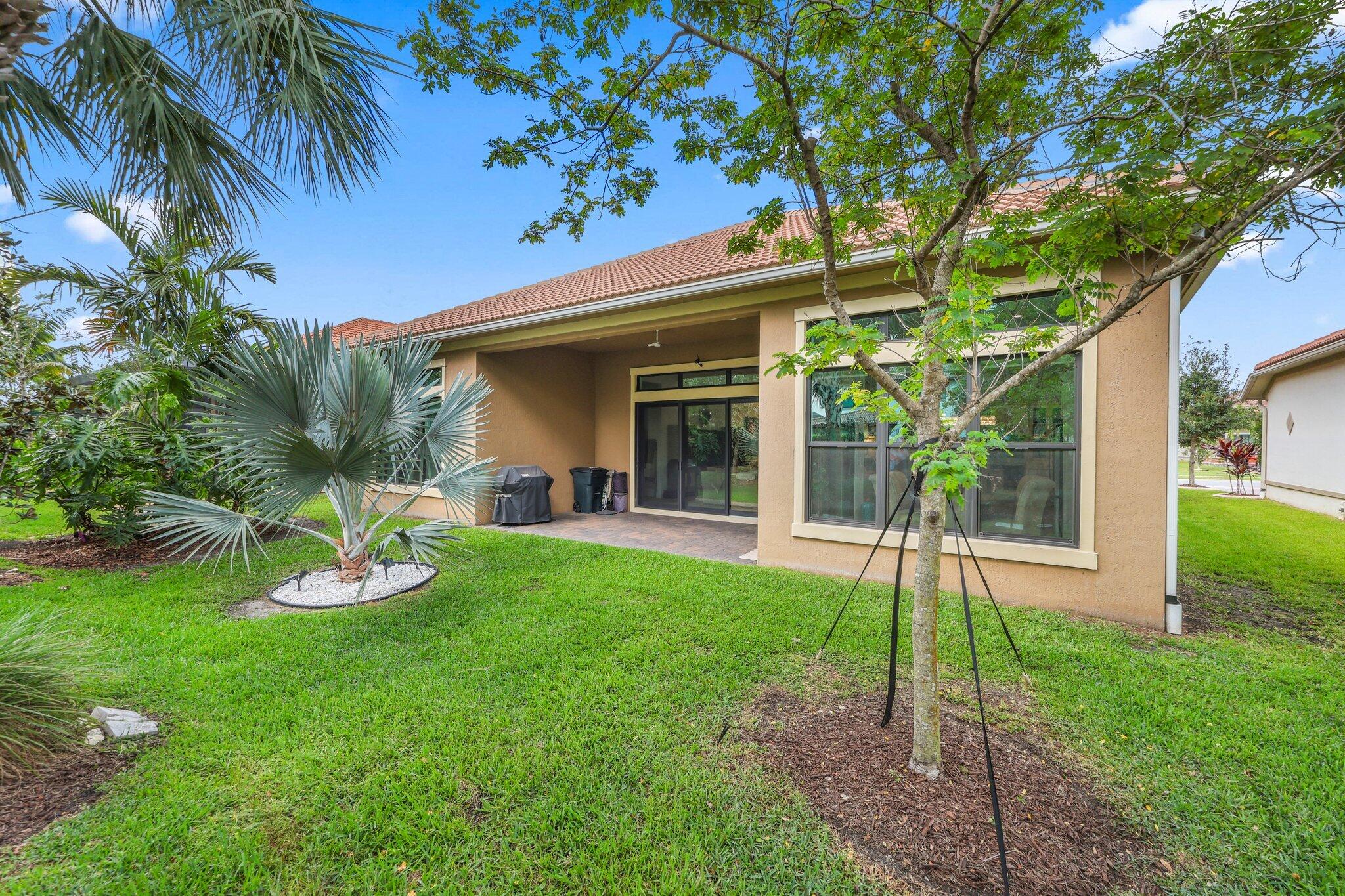 9368 Cantal Circle E Property Photo 50