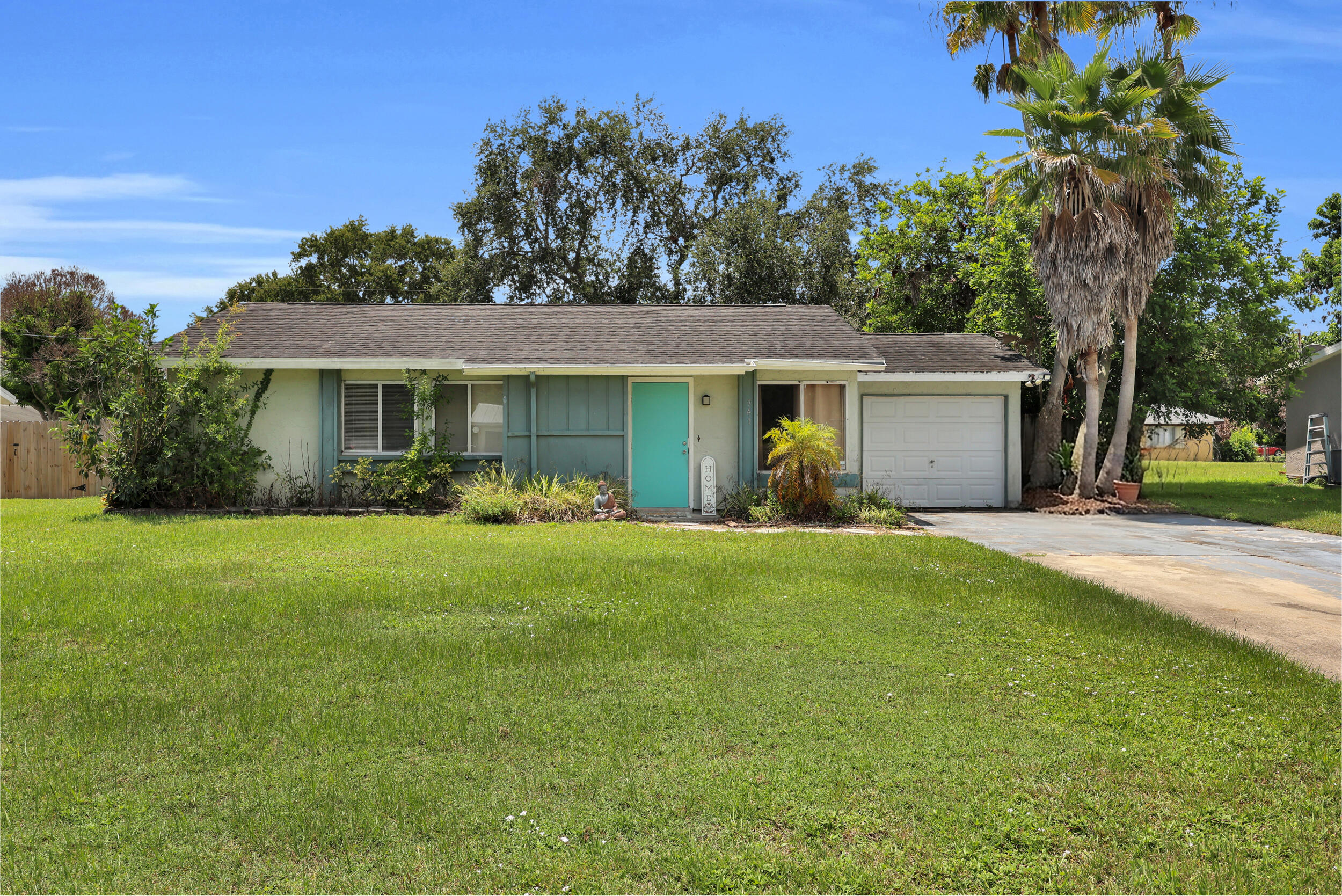 741 23rd Place SW Property Photo 1