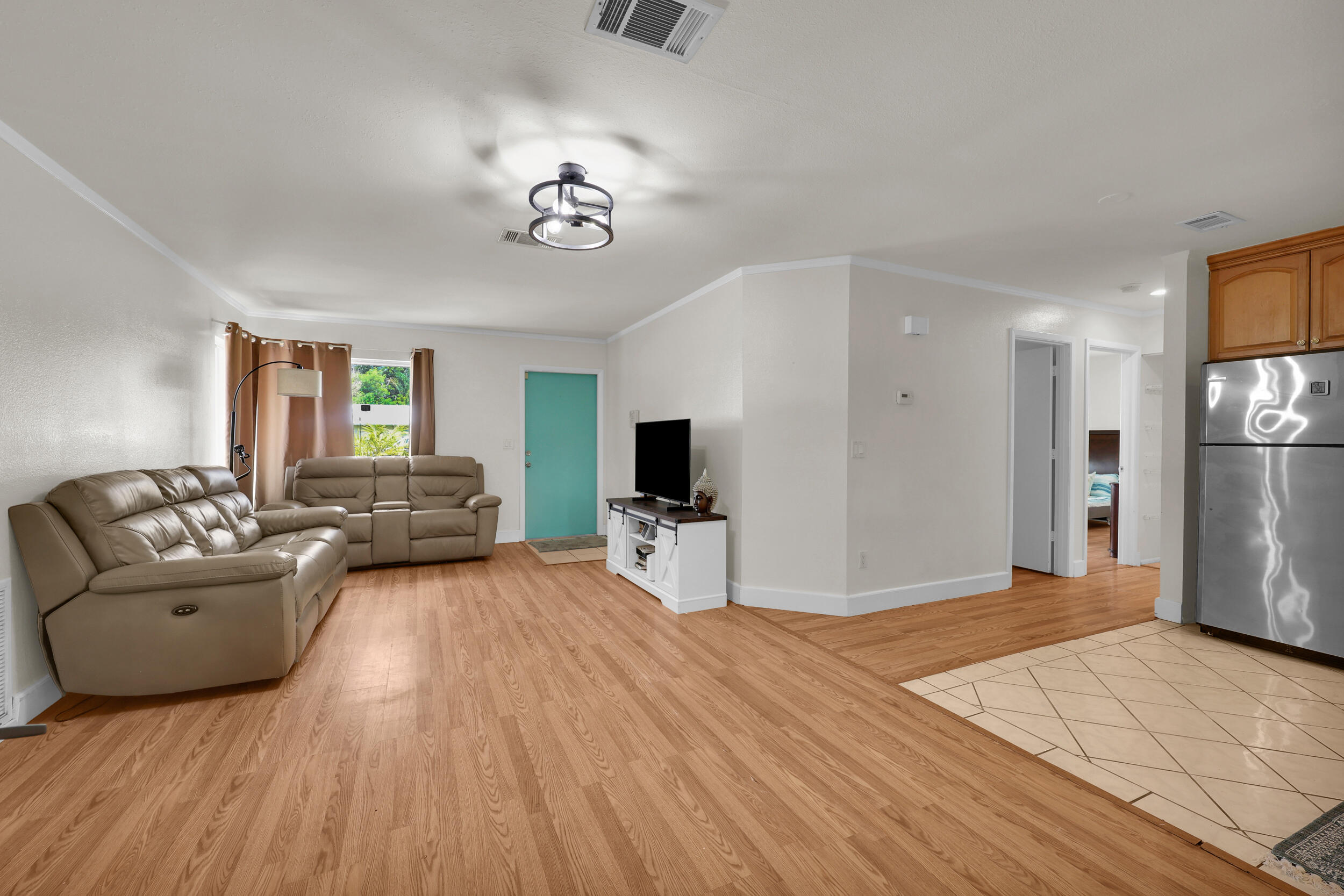 741 23rd Place Sw Property Photo 5