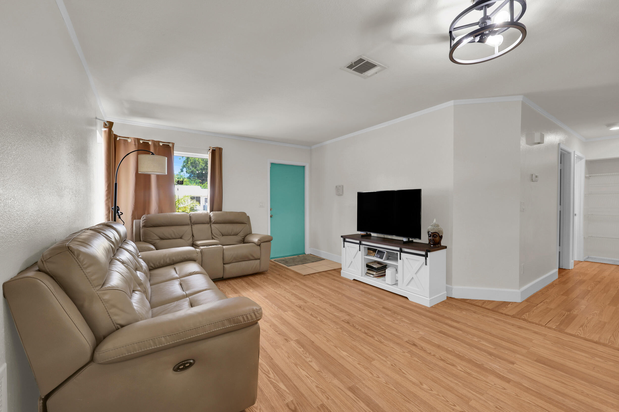 741 23rd Place Sw Property Photo 6