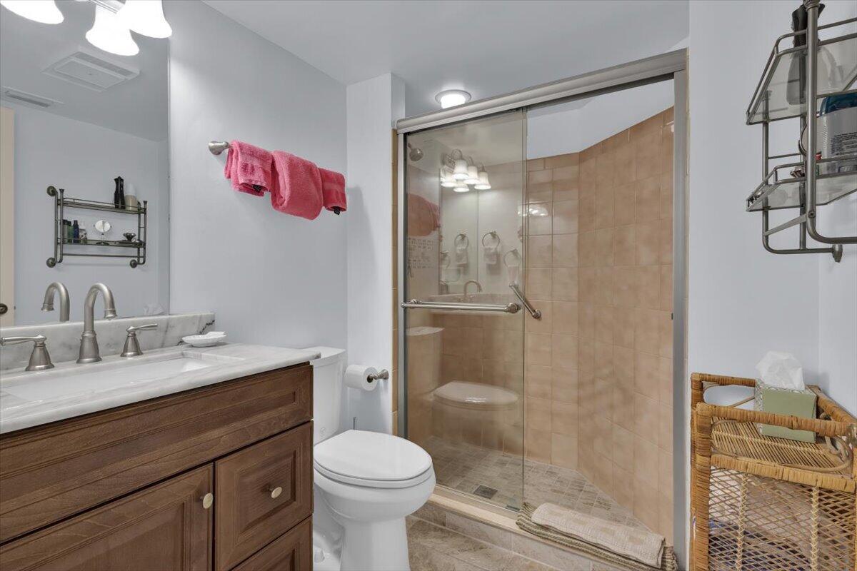6050 Se Martinique Drive 102 Property Photo 15
