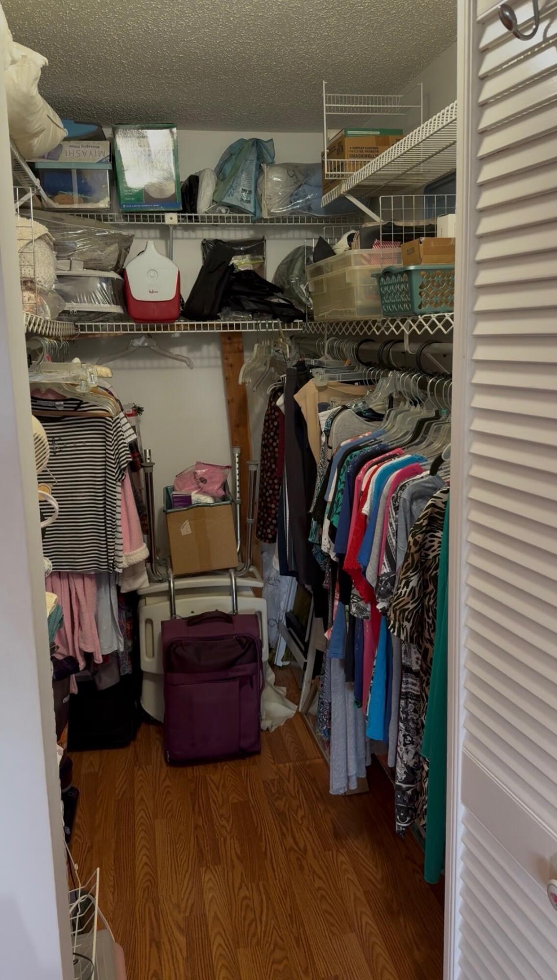 725 Lori Drive 313 Property Photo 7