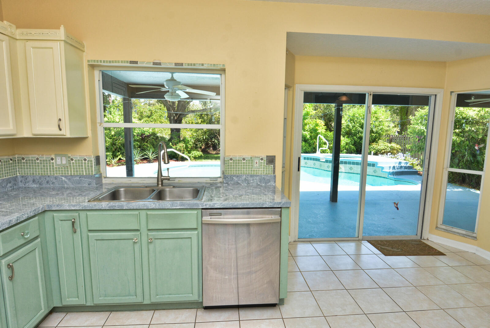 900 Nw Waterlily Place Property Photo 19