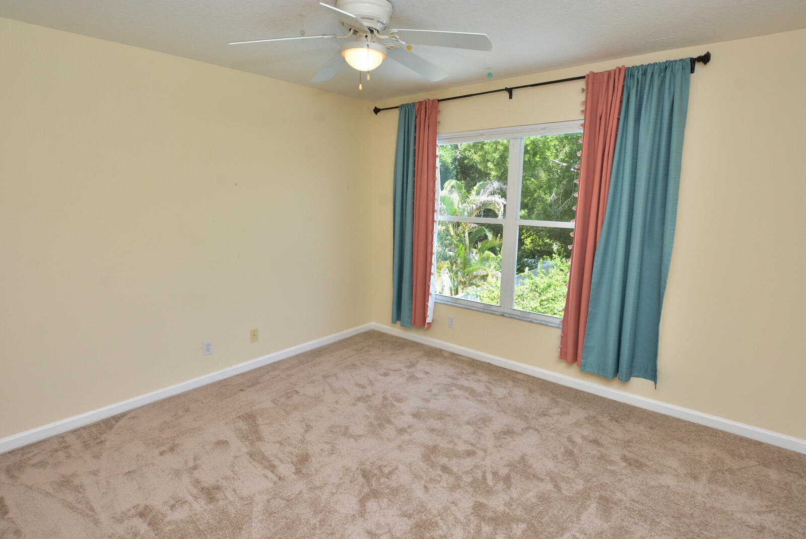 900 Nw Waterlily Place Property Photo 32