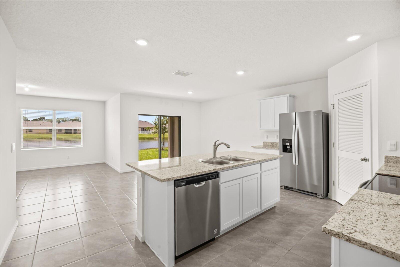 435 Seafoam Circle Property Photo 6