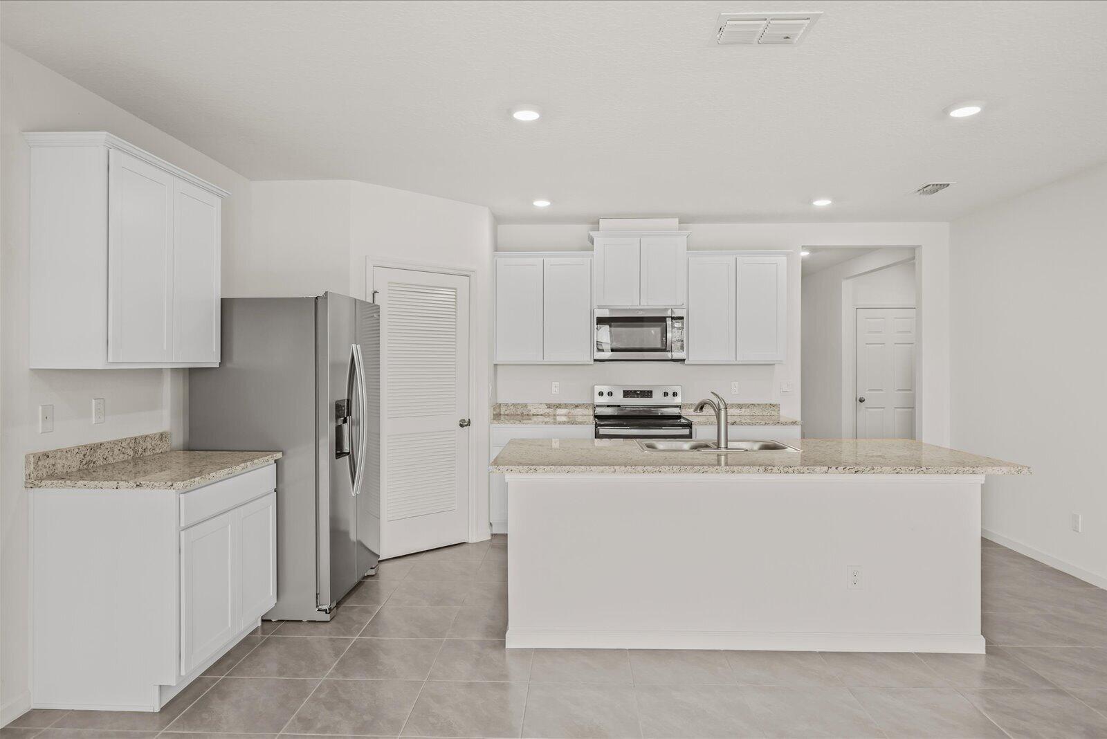 435 Seafoam Circle Property Photo 8