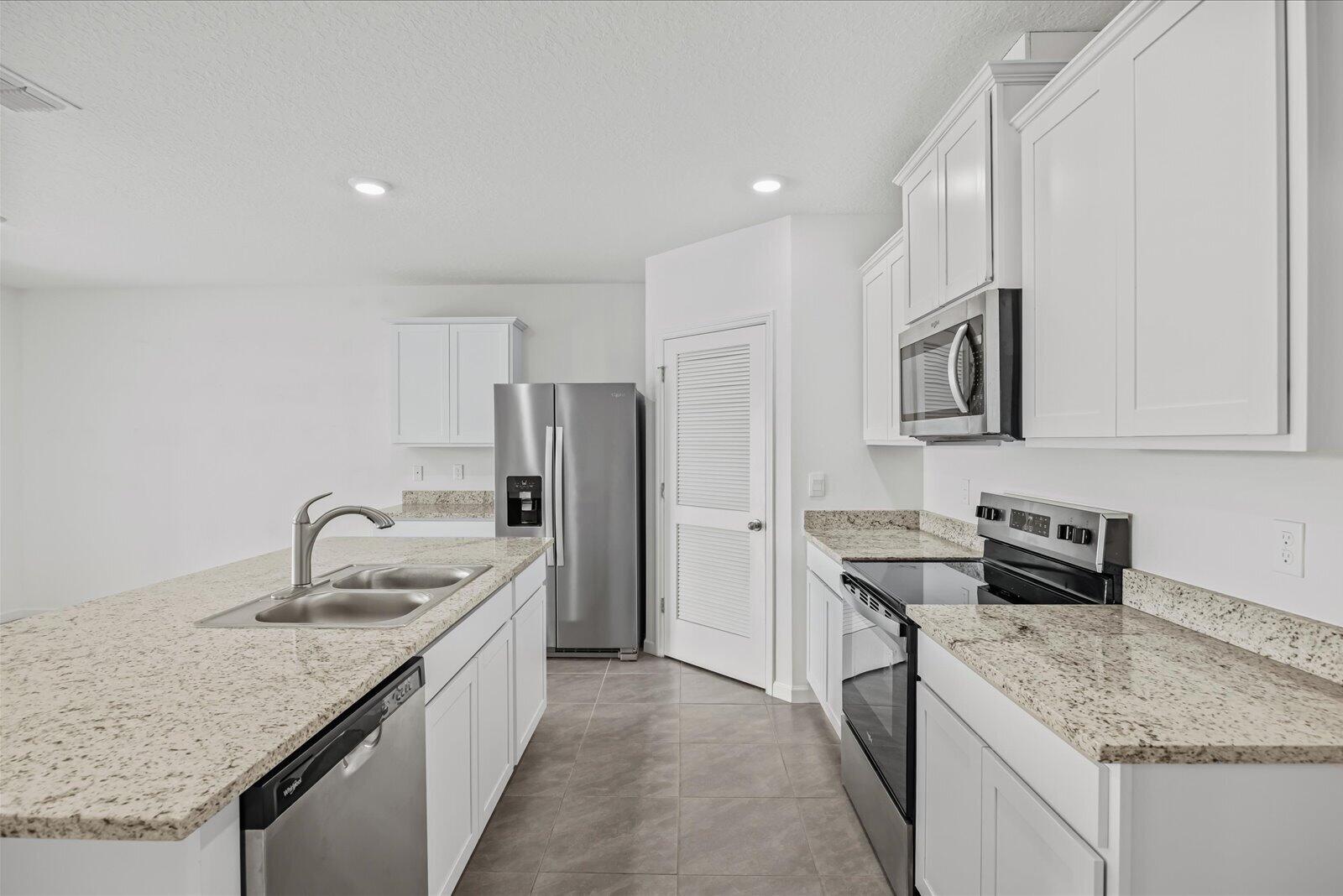 435 Seafoam Circle Property Photo 9