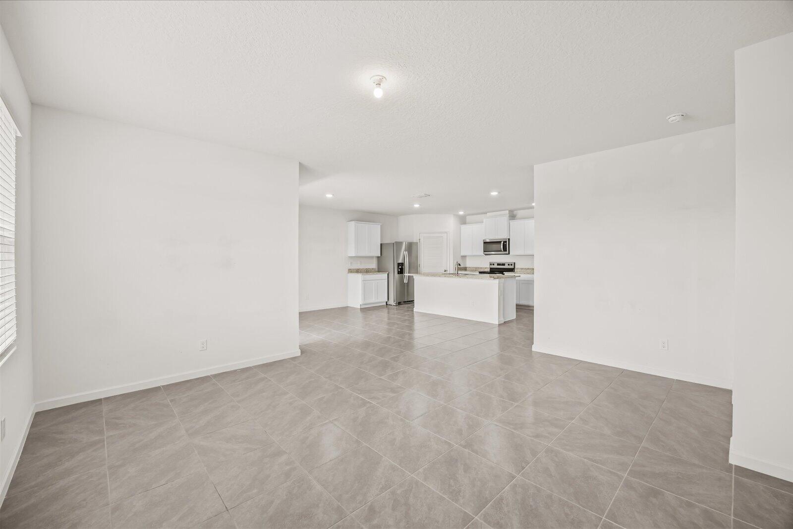 435 Seafoam Circle Property Photo 13