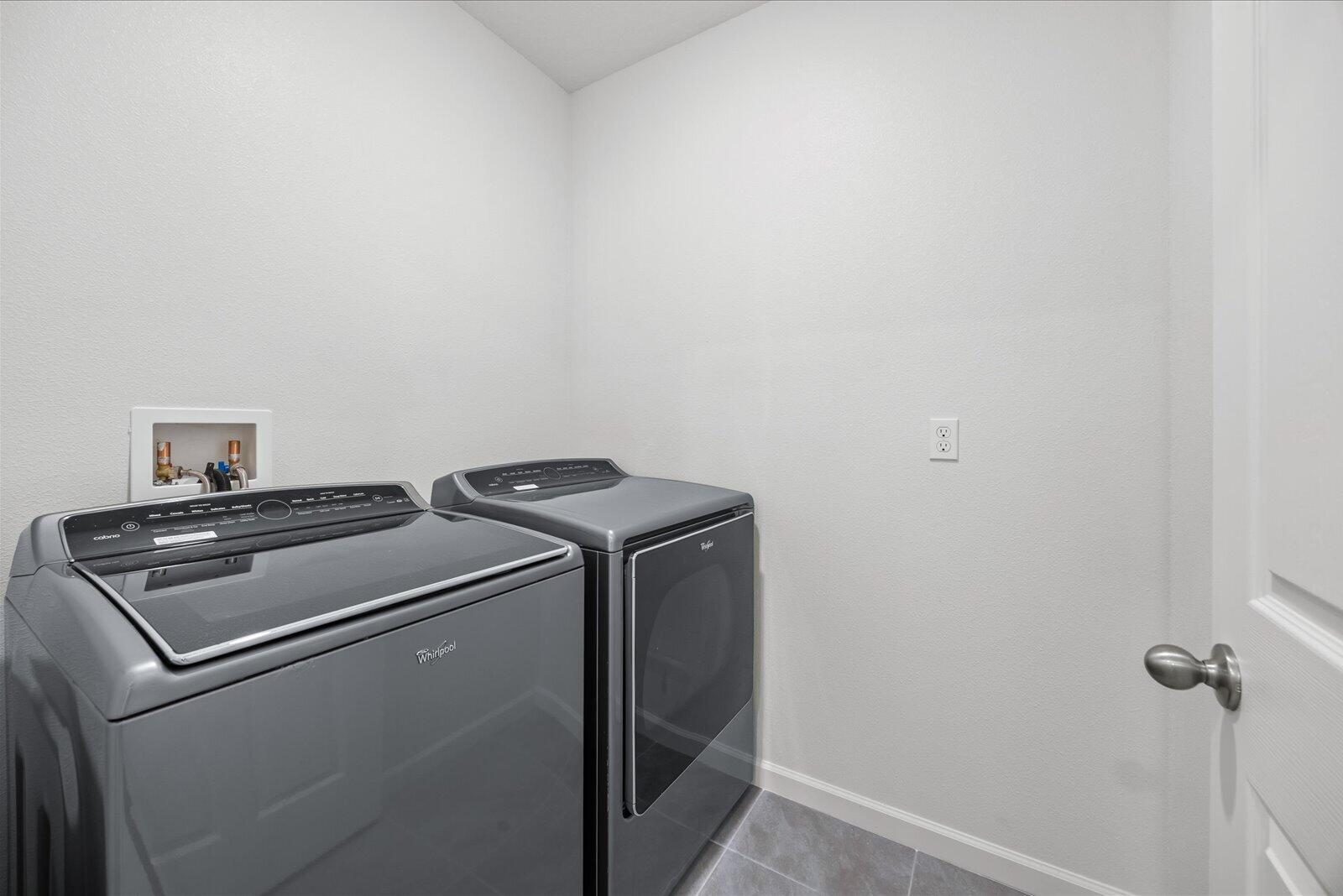 435 Seafoam Circle Property Photo 27