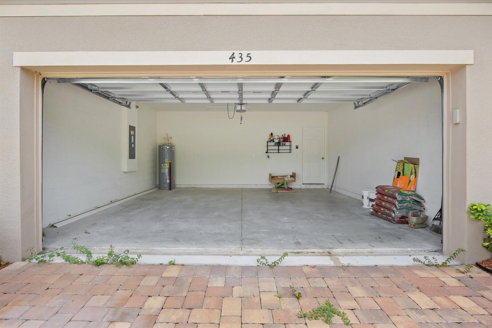 435 Seafoam Circle Property Photo 28