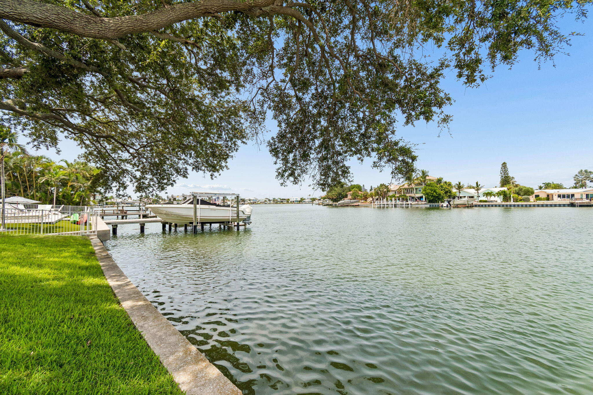527 Harbor Drive N Property Photo 15