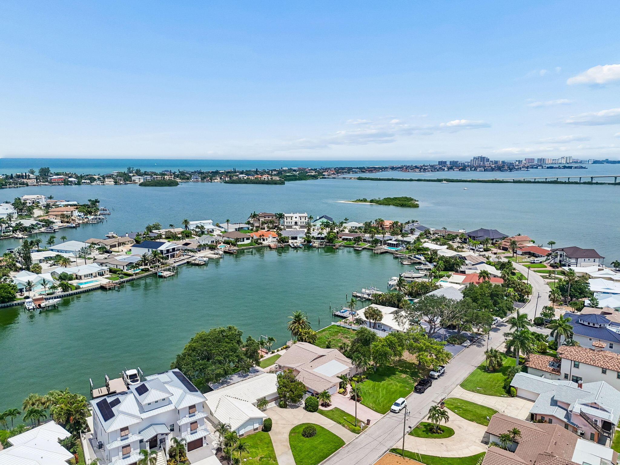 527 Harbor Drive N Property Photo 31