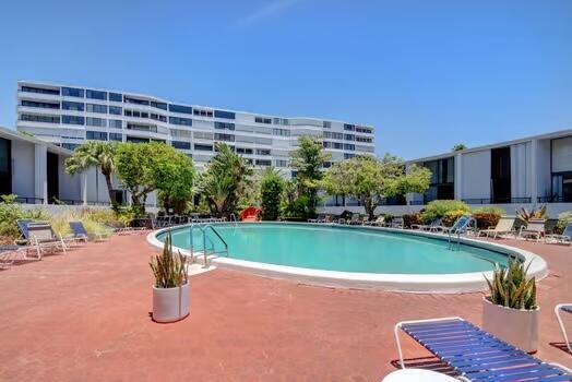 3589 S Ocean Boulevard 37 Property Photo 18