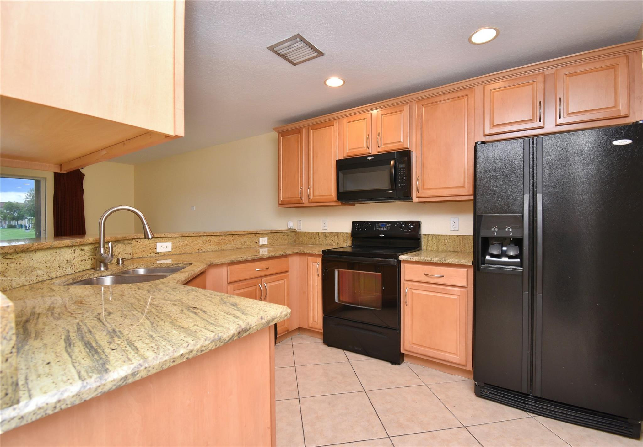 8982 Chambers Street Property Photo 9