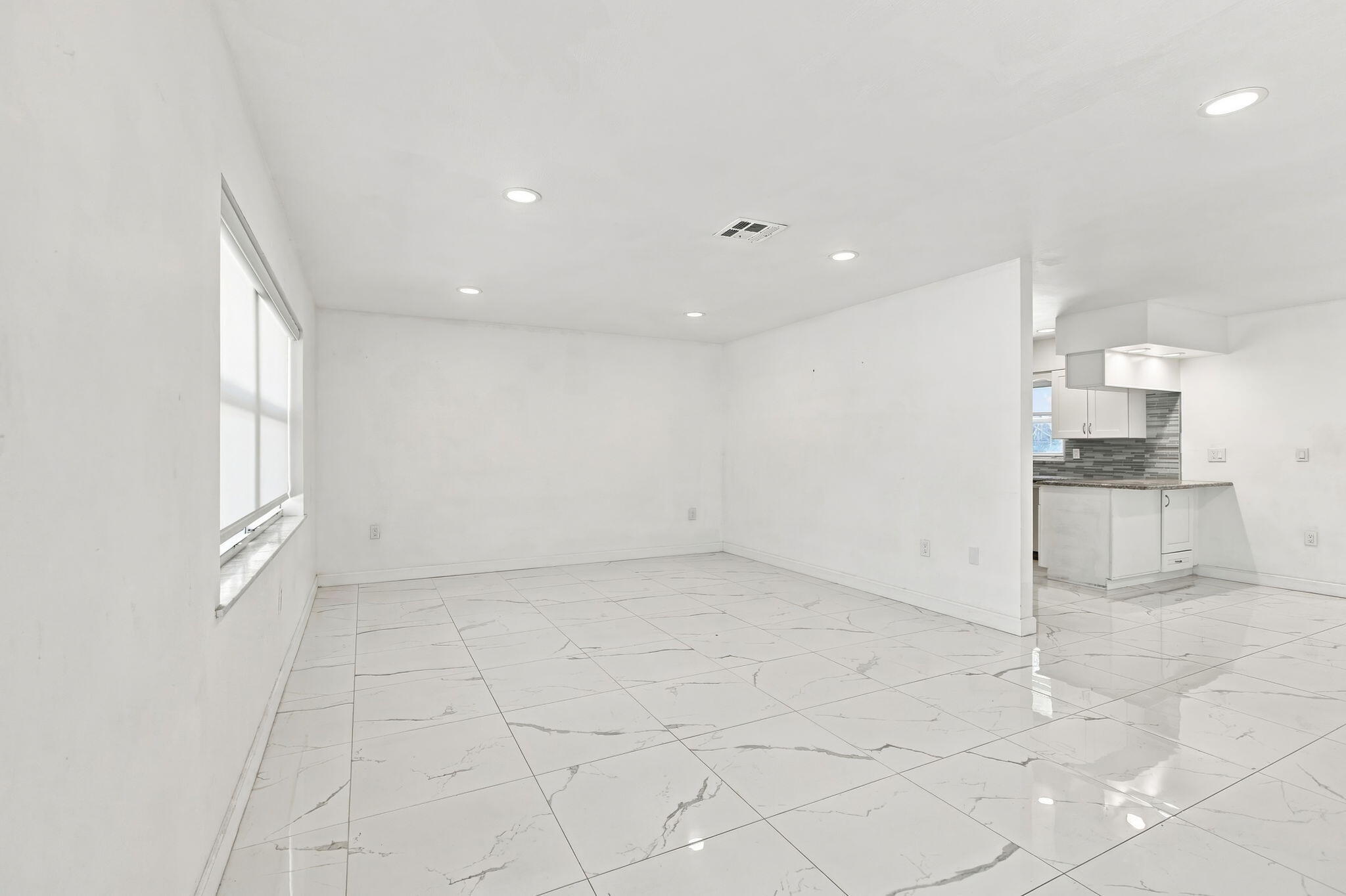 1935 Cypress Avenue Property Photo 3