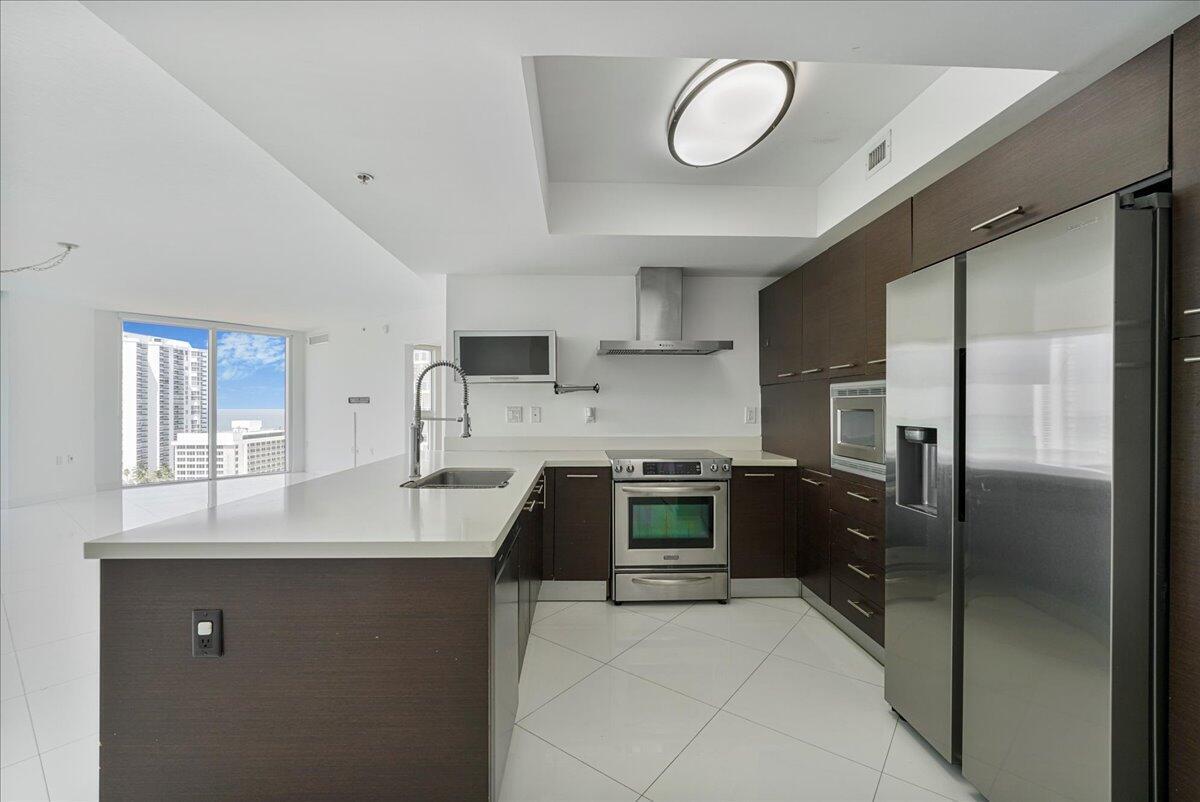 200 Sunny Isles Boulevard 2-1701 Property Photo 2