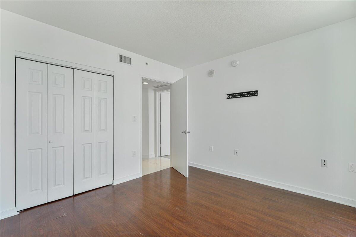 200 Sunny Isles Boulevard 2-1701 Property Photo 18