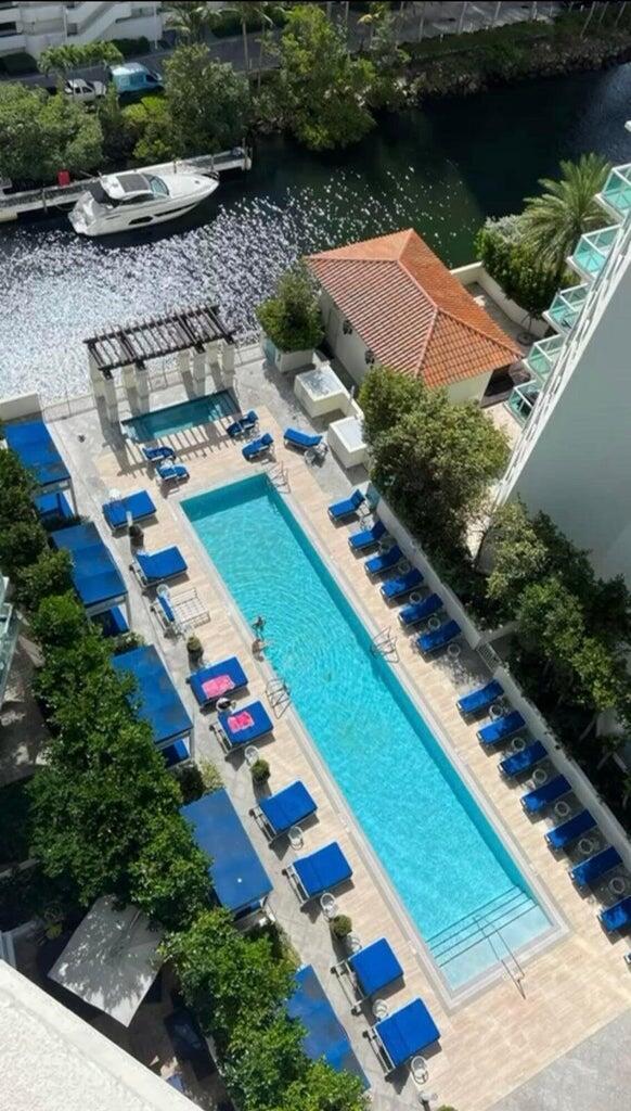 200 Sunny Isles Boulevard 2-1701 Property Photo 23