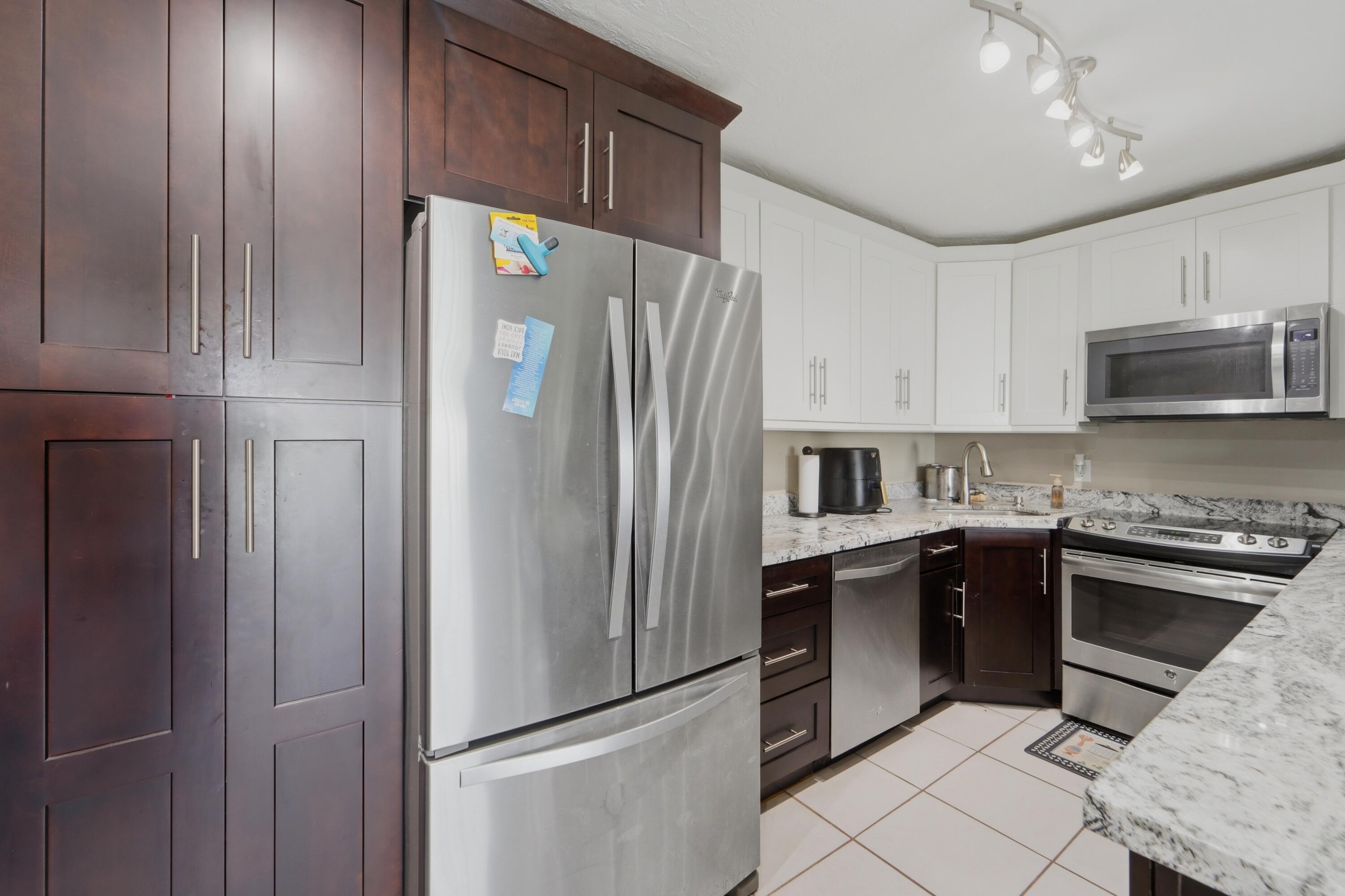 1013 Green Pine Boulevard C2 Property Photo 1