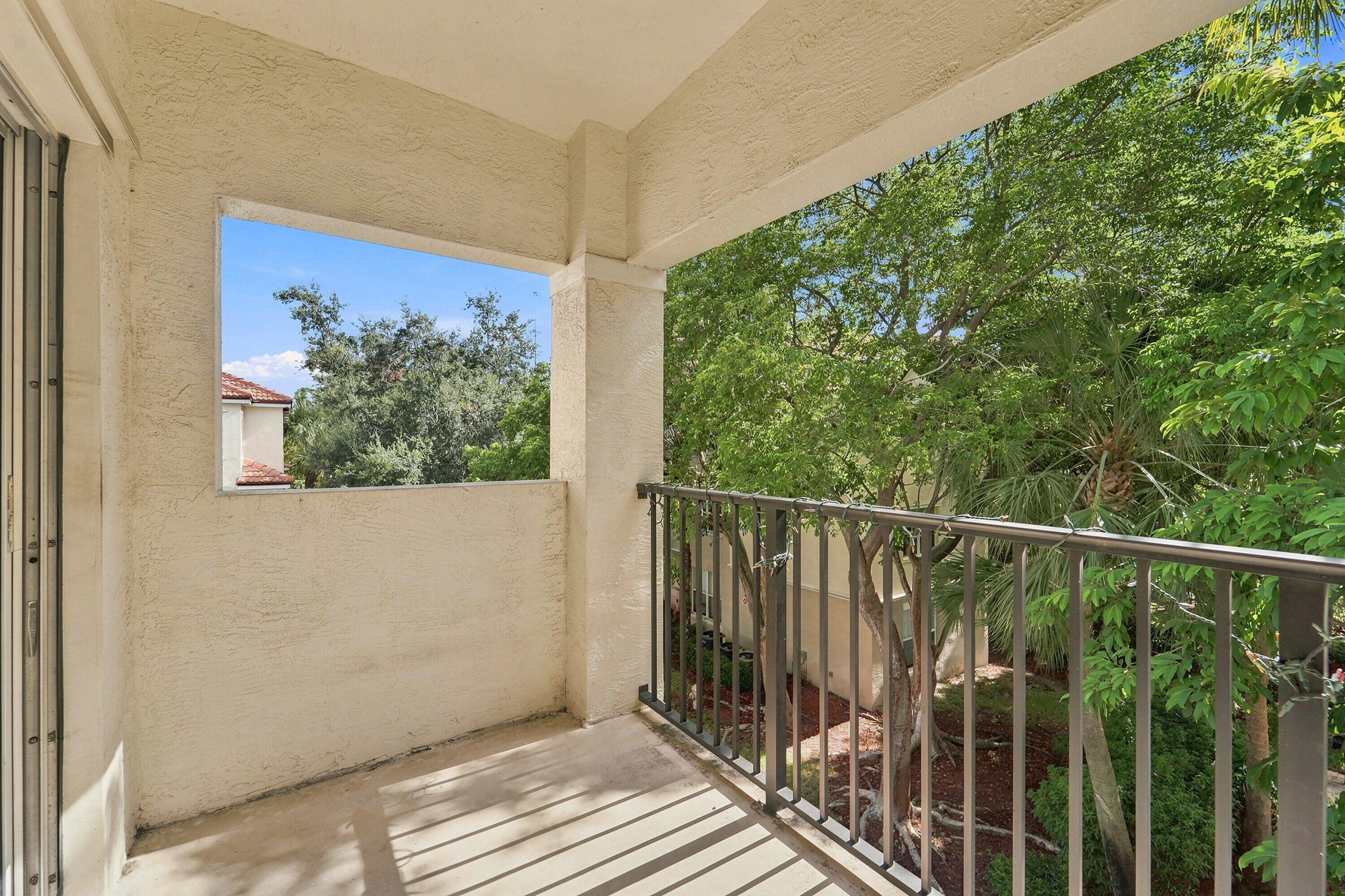 5940 W Sample Road 308 Property Photo 5