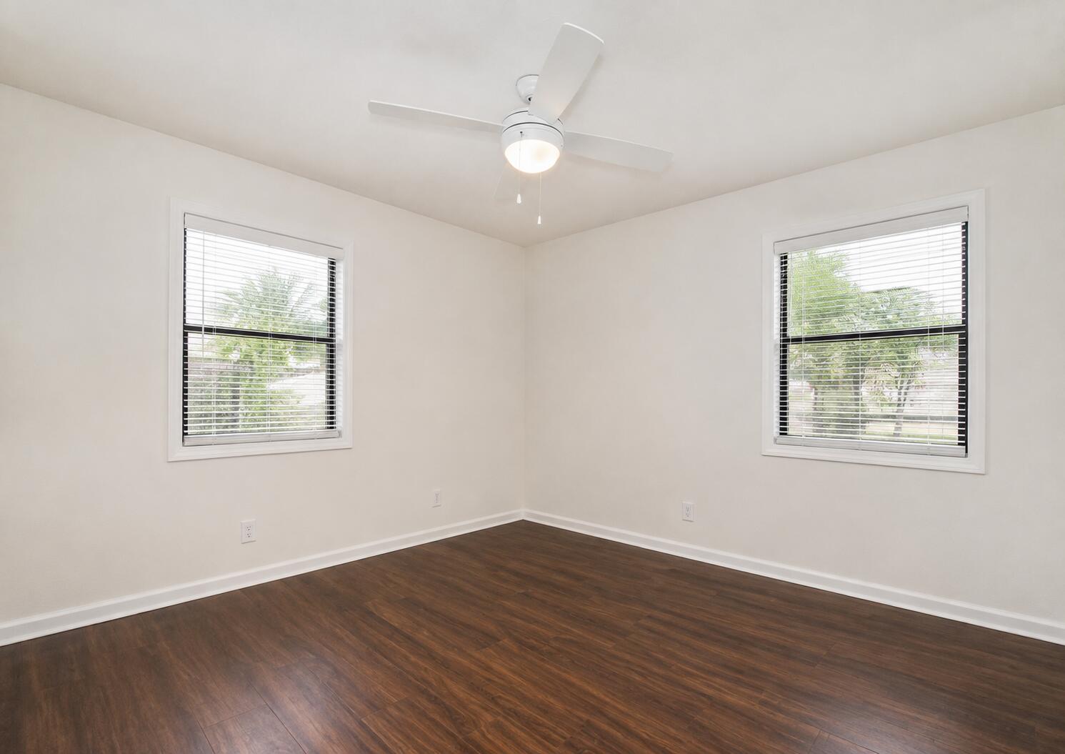 6171 Roger Street Property Photo 6