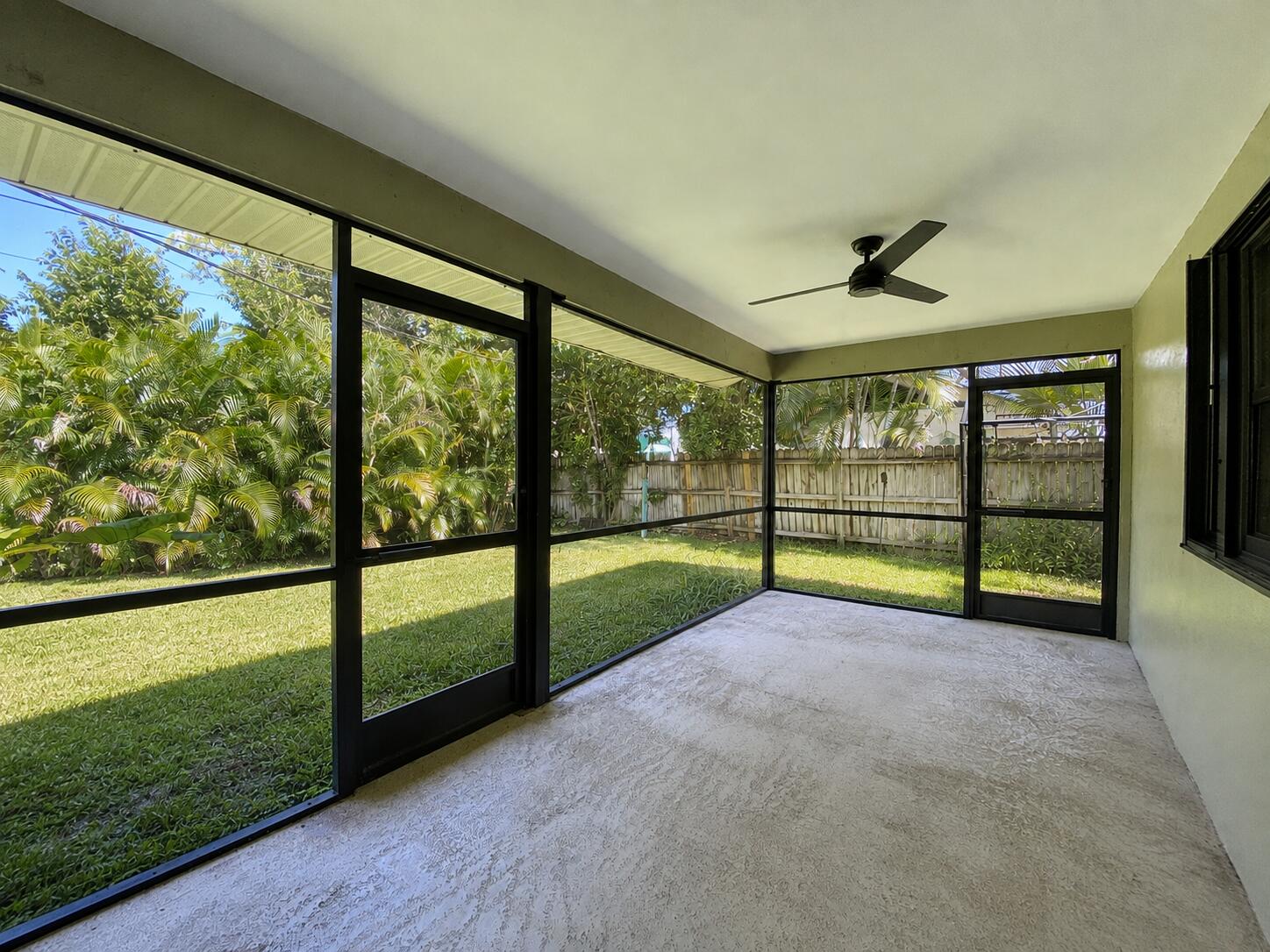 6171 Roger Street Property Photo 10