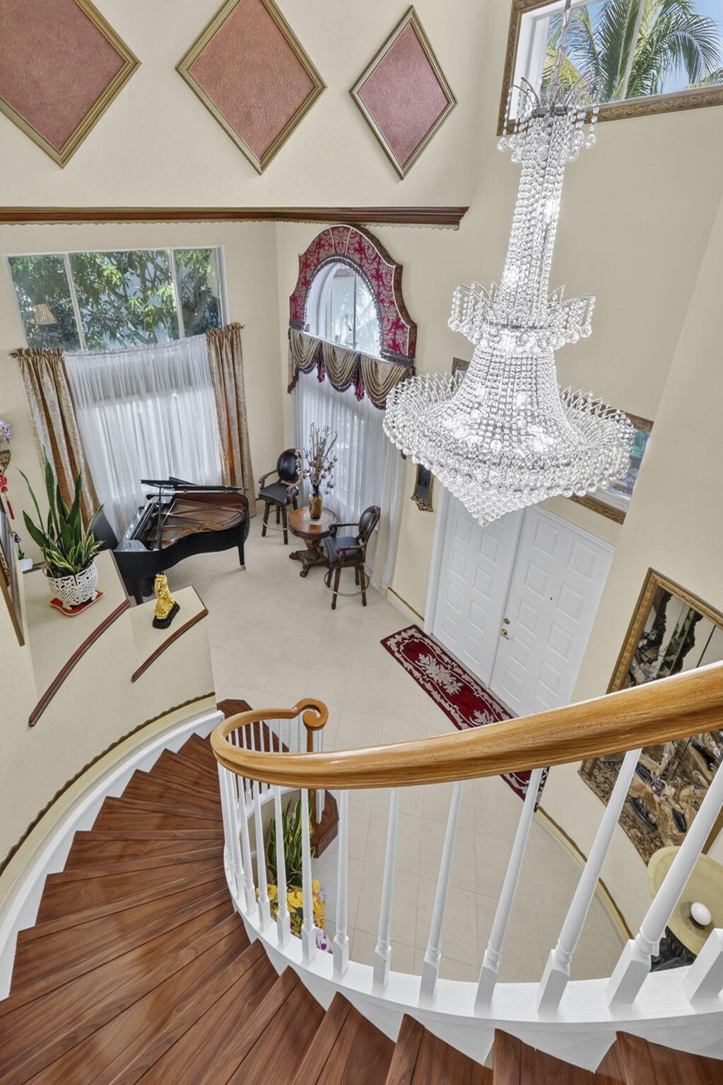 120 Isola Circle Property Photo 14