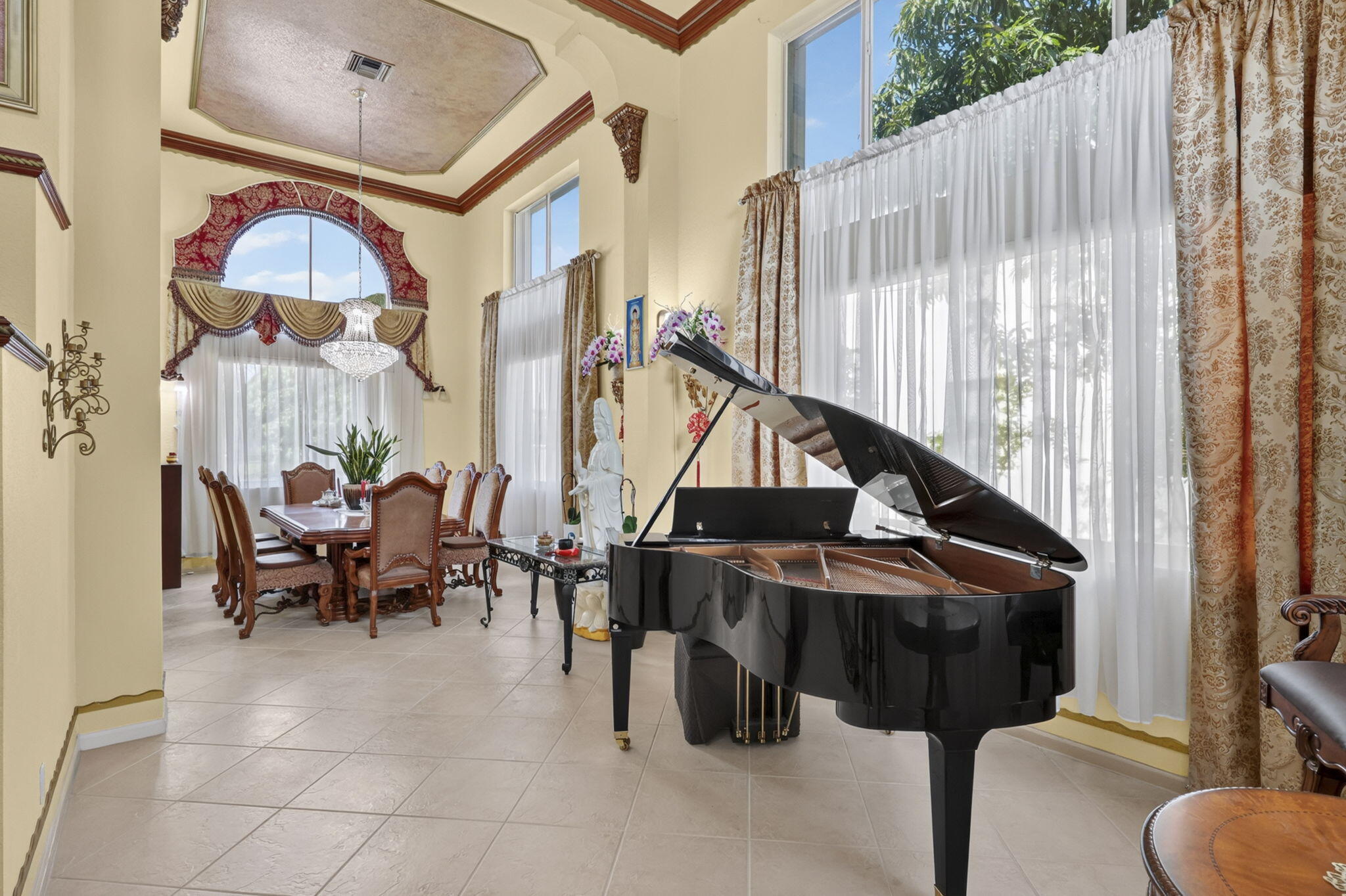 120 Isola Circle Property Photo 18