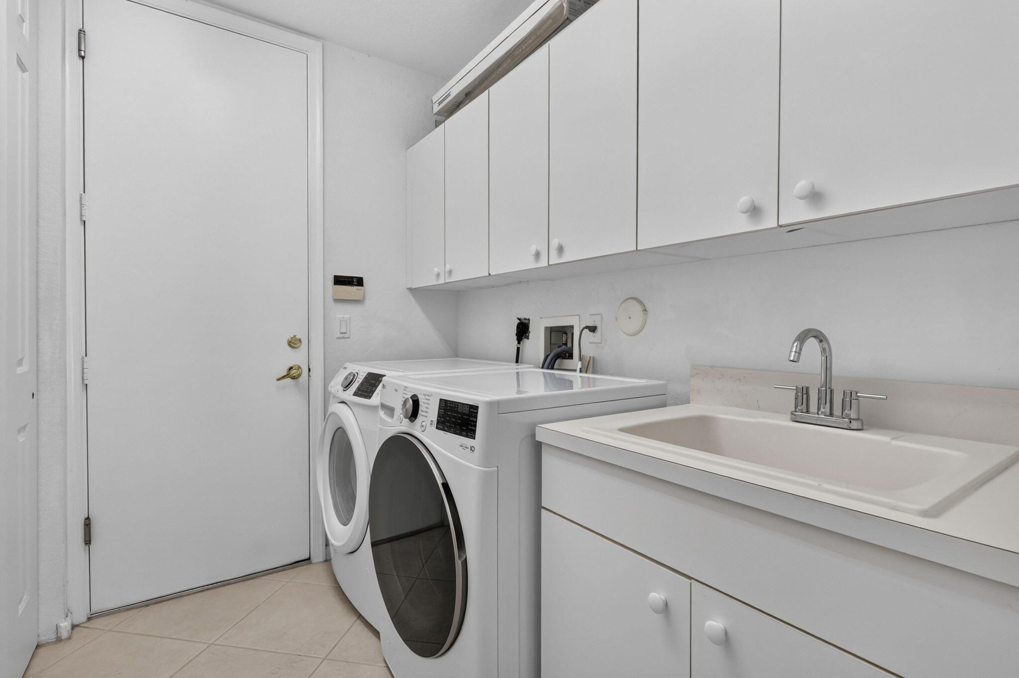 120 Isola Circle Property Photo 38