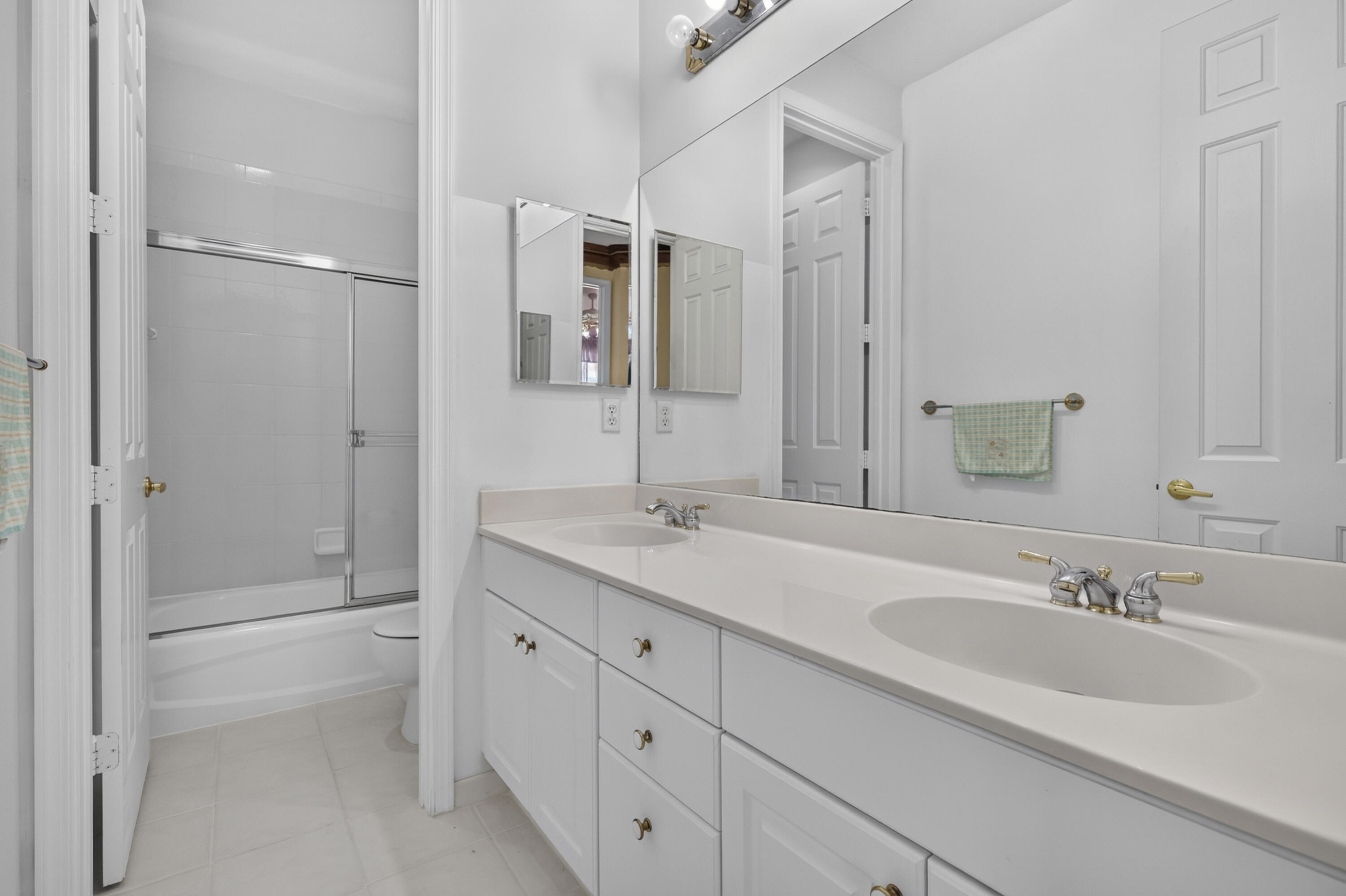 120 Isola Circle Property Photo 45