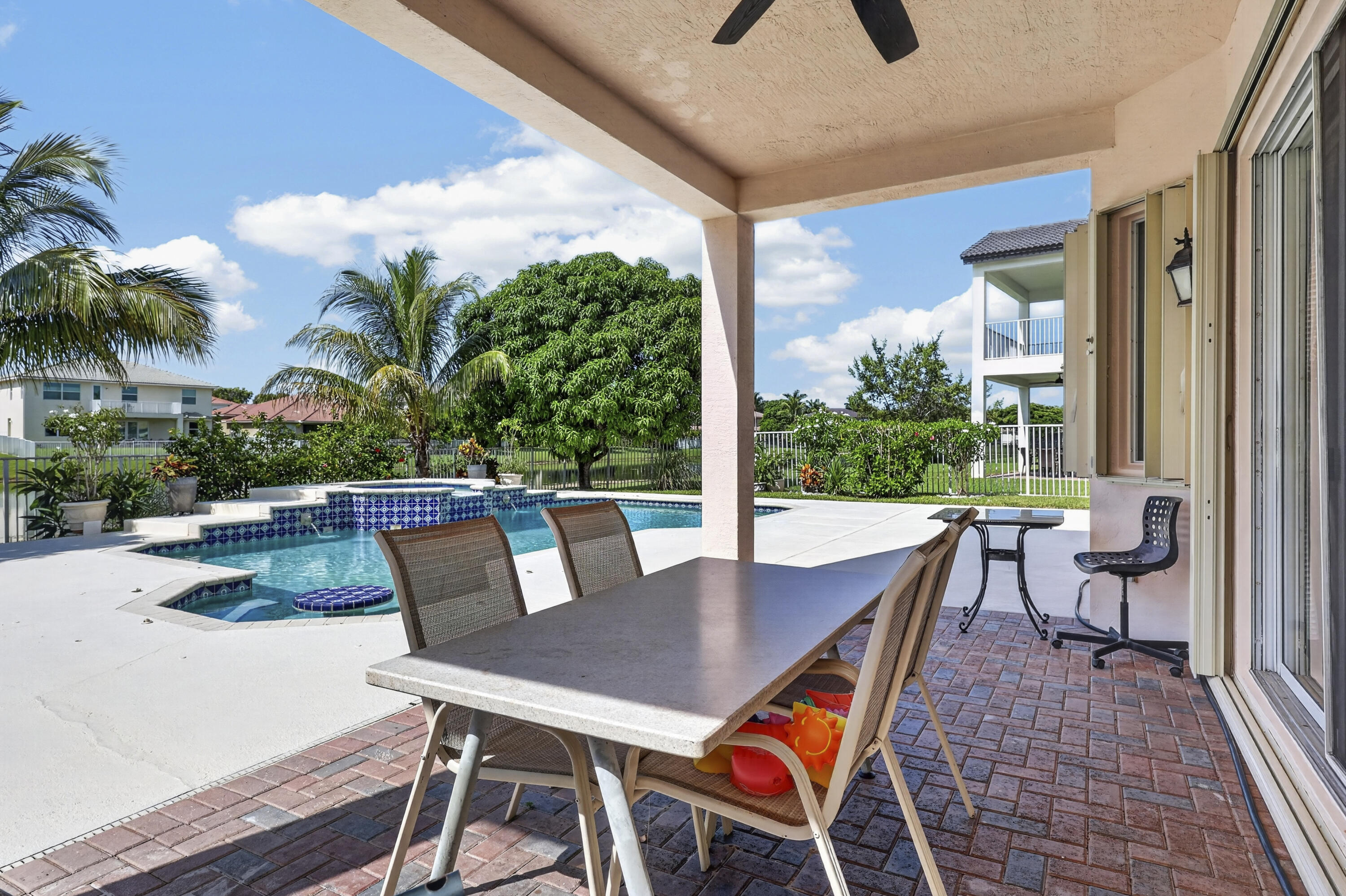 120 Isola Circle Property Photo 62
