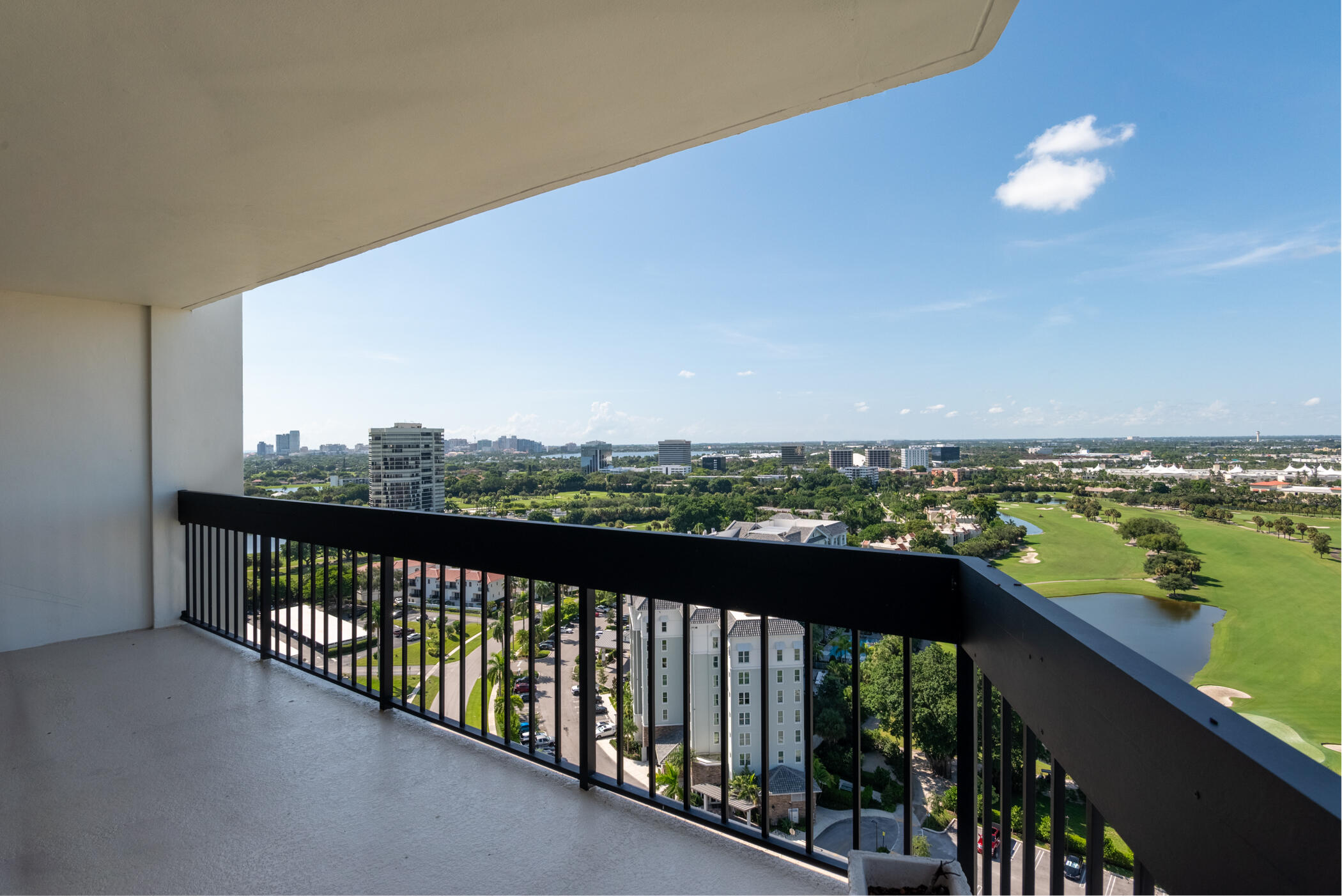 2400 Presidential Way Ph6 Property Photo 10